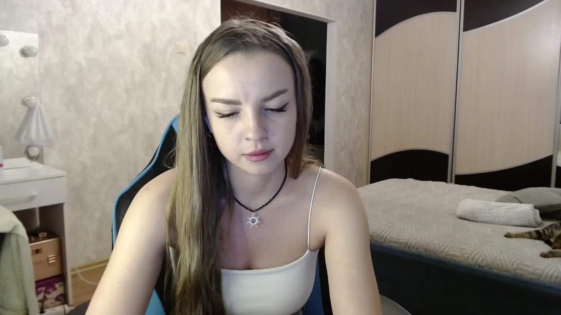 Gallery image thumbnail from Lio_noy's myfreecams stream on, 11/26/2024, 24:01 image 17 of 20
