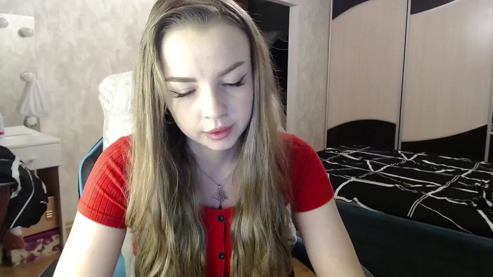 Gallery image thumbnail from Lio_noy's myfreecams stream on, 11/29/2024, 22:47 image 11 of 20