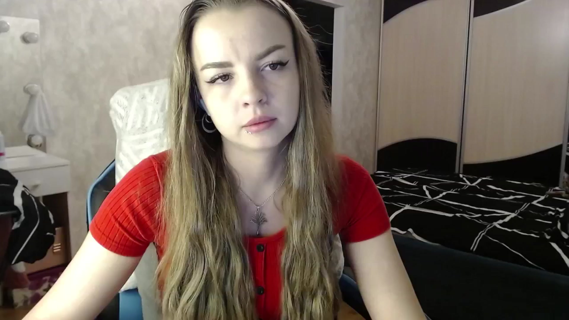 Gallery image thumbnail from Lio_noy's myfreecams stream on, 11/29/2024, 22:47 image 8 of 20