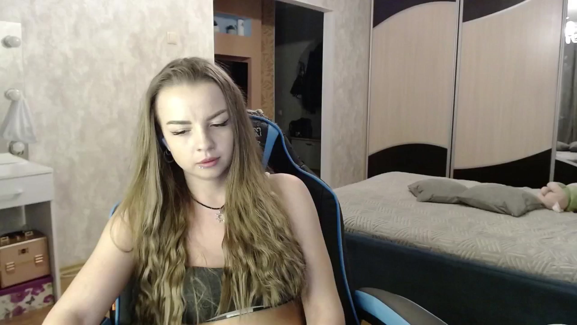 Gallery image thumbnail from Lio_noy's myfreecams stream on, 12/02/2024, 23:13 image 16 of 20