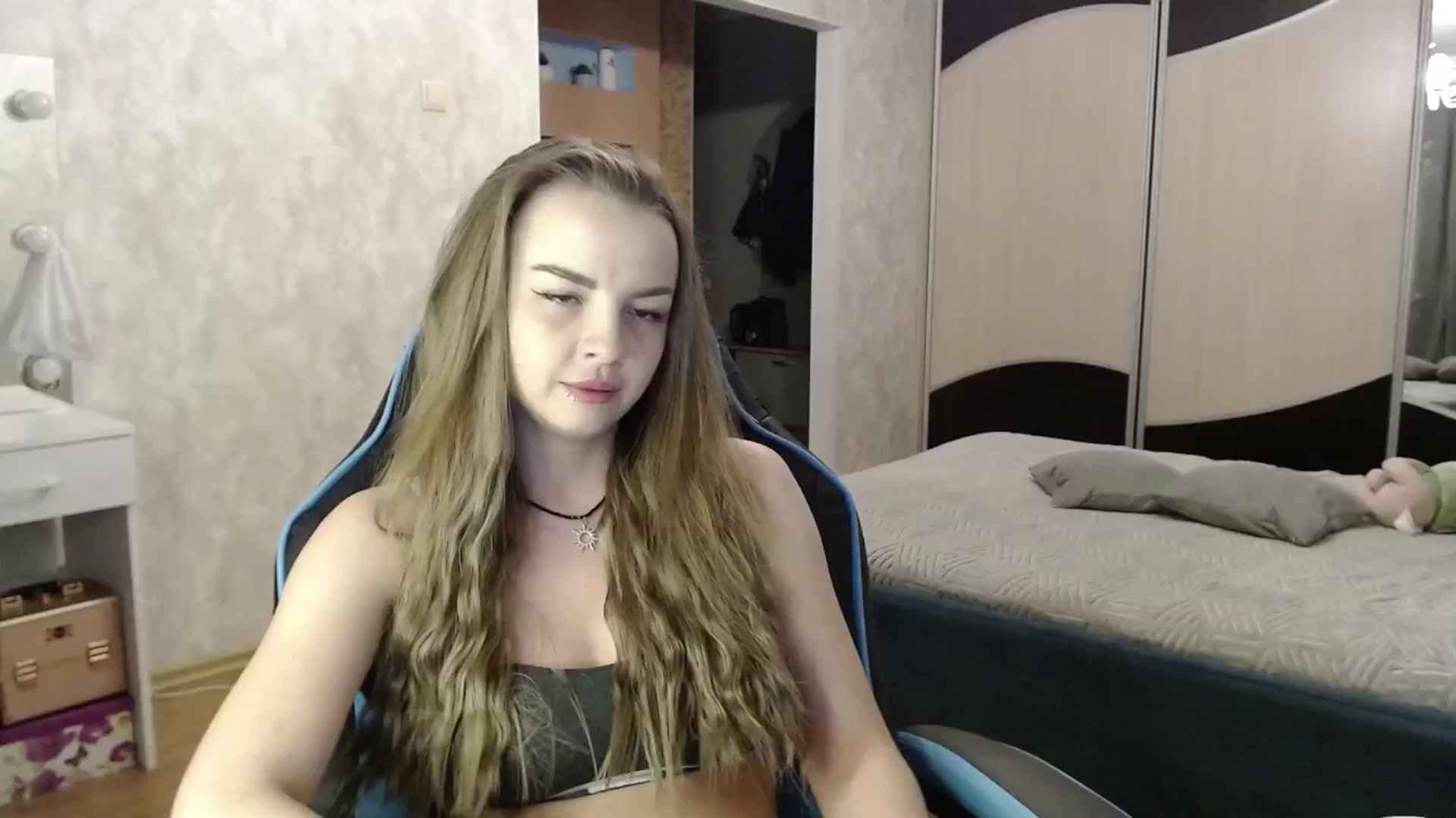 Gallery image thumbnail from Lio_noy's myfreecams stream on, 12/02/2024, 23:13 image 12 of 20