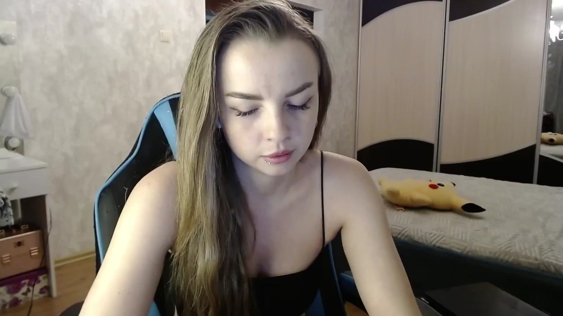 Gallery image thumbnail from Lio_noy's myfreecams stream on, 12/09/2024, 21:56 image 14 of 20