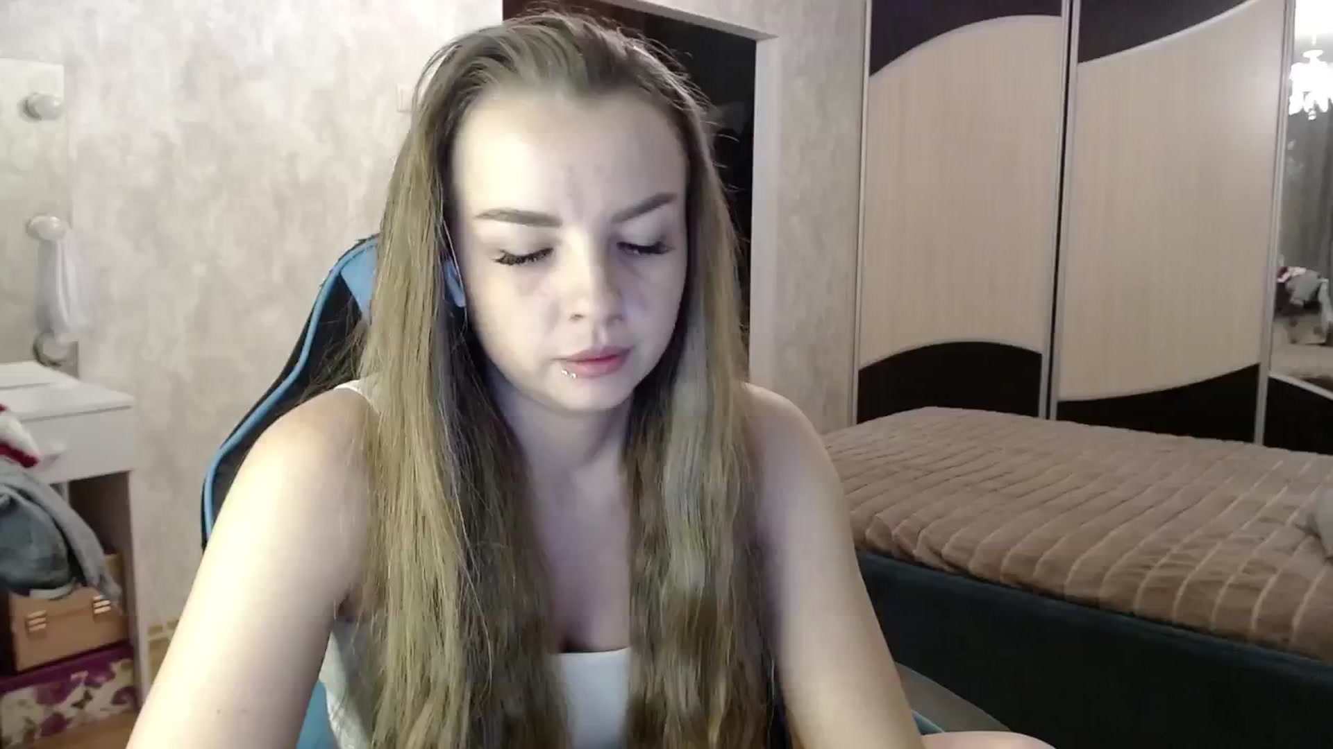 Gallery image thumbnail from Lio_noy's myfreecams stream on, 12/13/2024, 24:04 image 14 of 20
