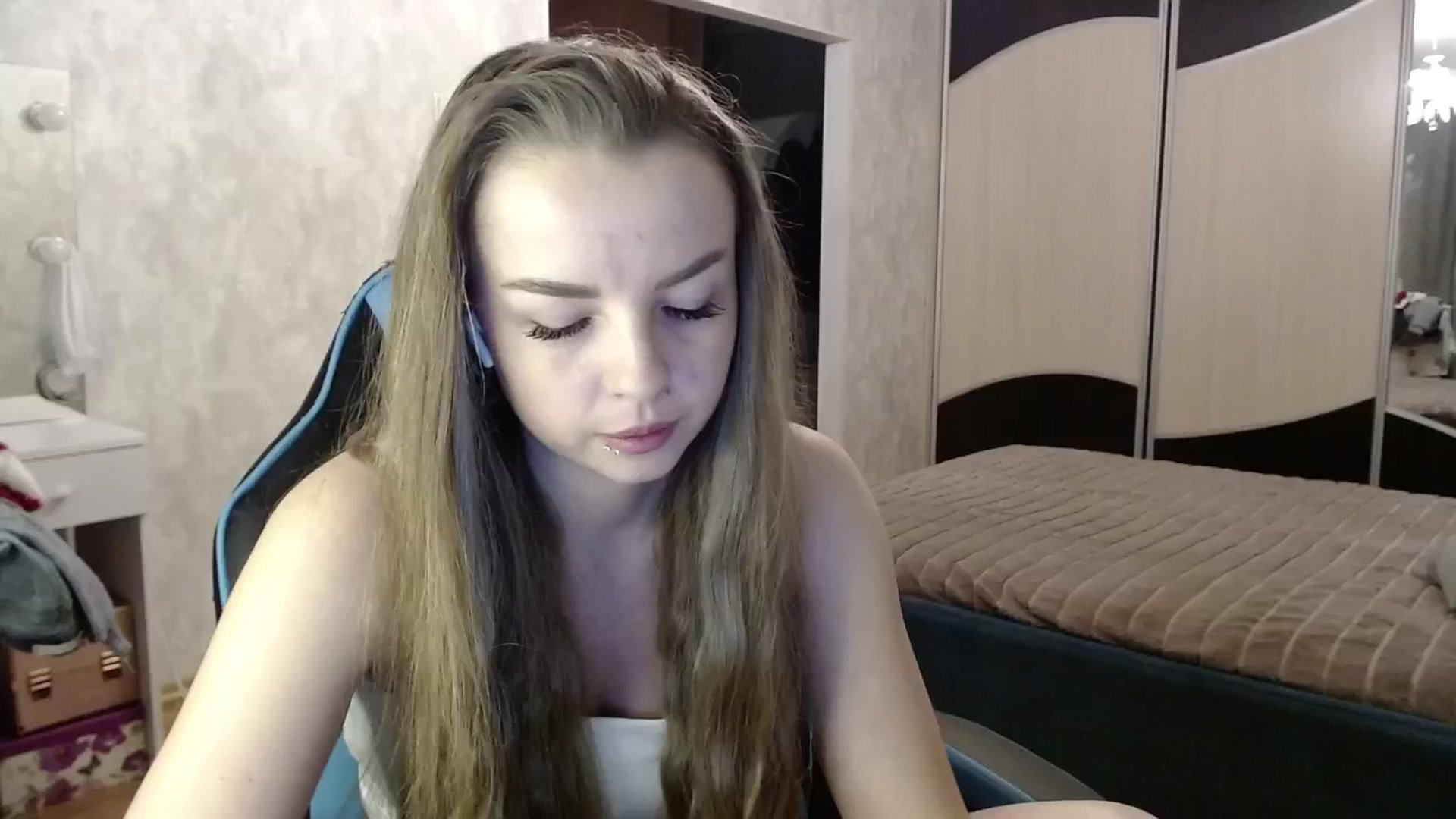 Gallery image thumbnail from Lio_noy's myfreecams stream on, 12/13/2024, 24:04 image 17 of 20