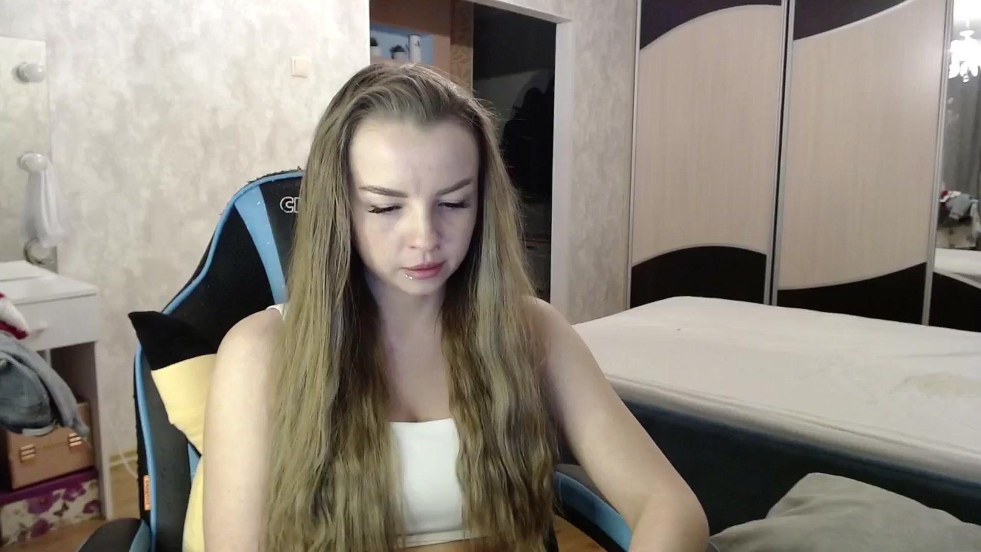 Gallery image thumbnail from Lio_noy's myfreecams stream on, 12/13/2024, 01:11 image 5 of 20