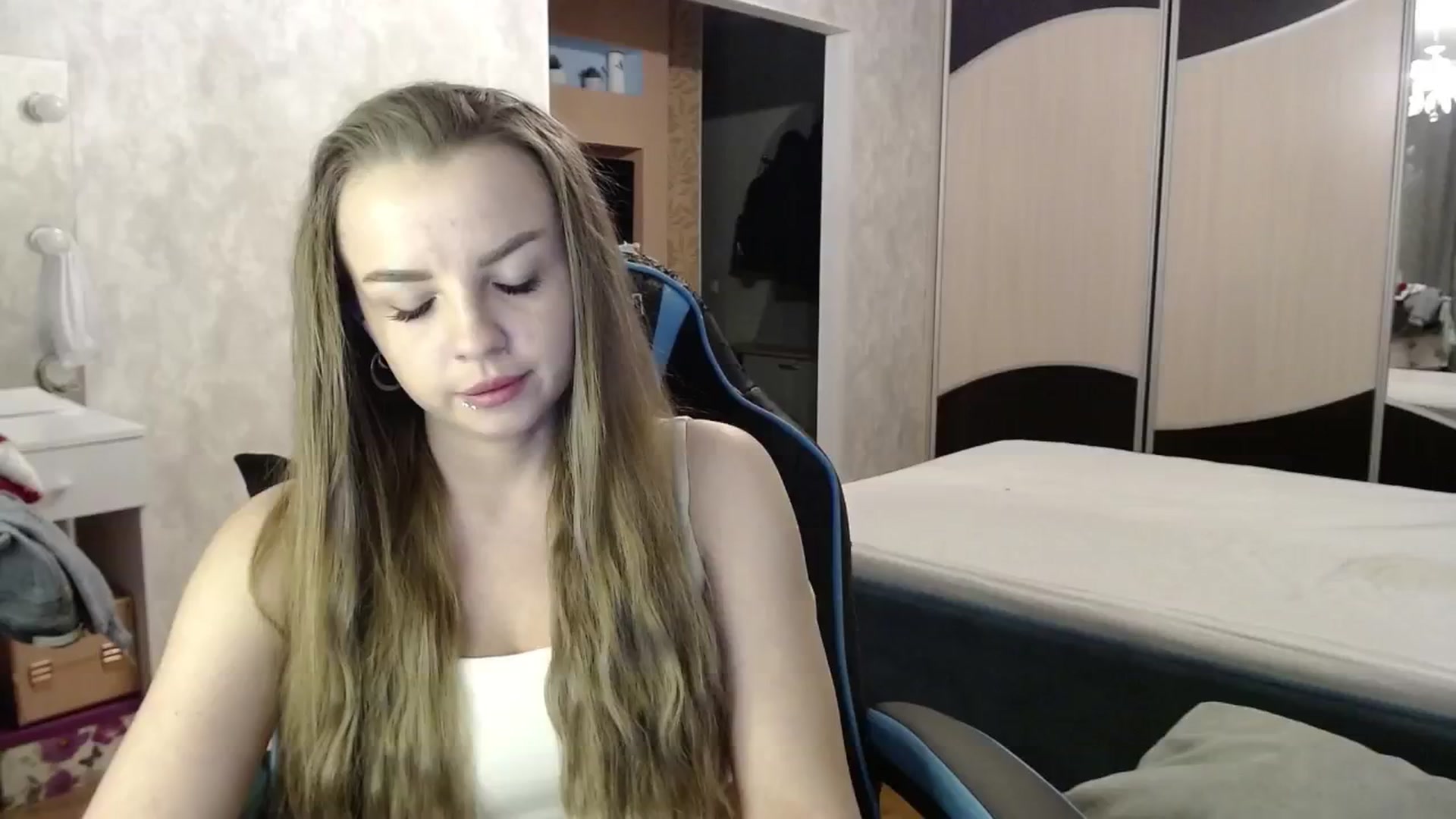 Gallery image thumbnail from Lio_noy's myfreecams stream on, 12/13/2024, 01:11 image 12 of 20