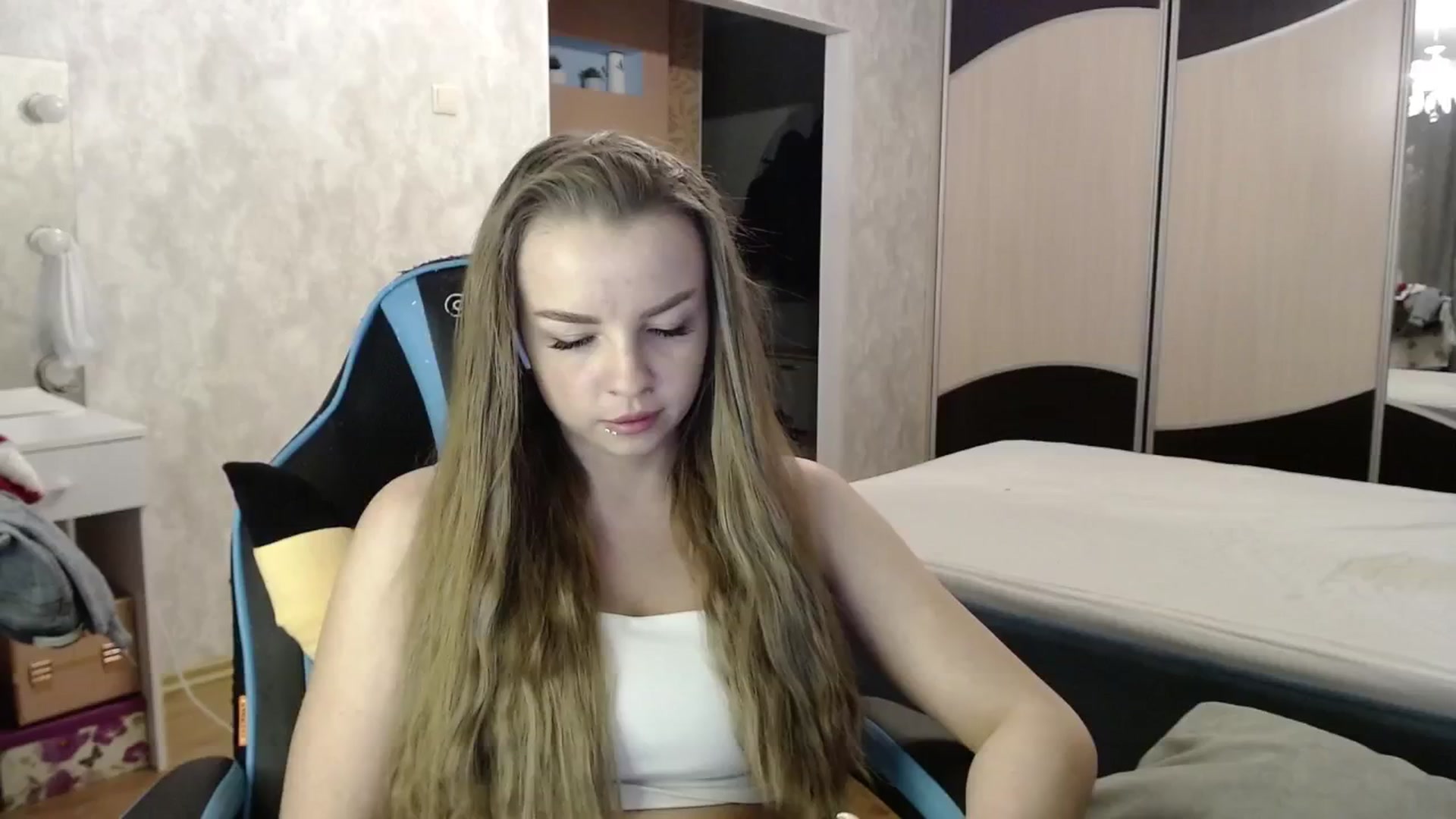 Gallery image thumbnail from Lio_noy's myfreecams stream on, 12/13/2024, 01:11 image 9 of 20