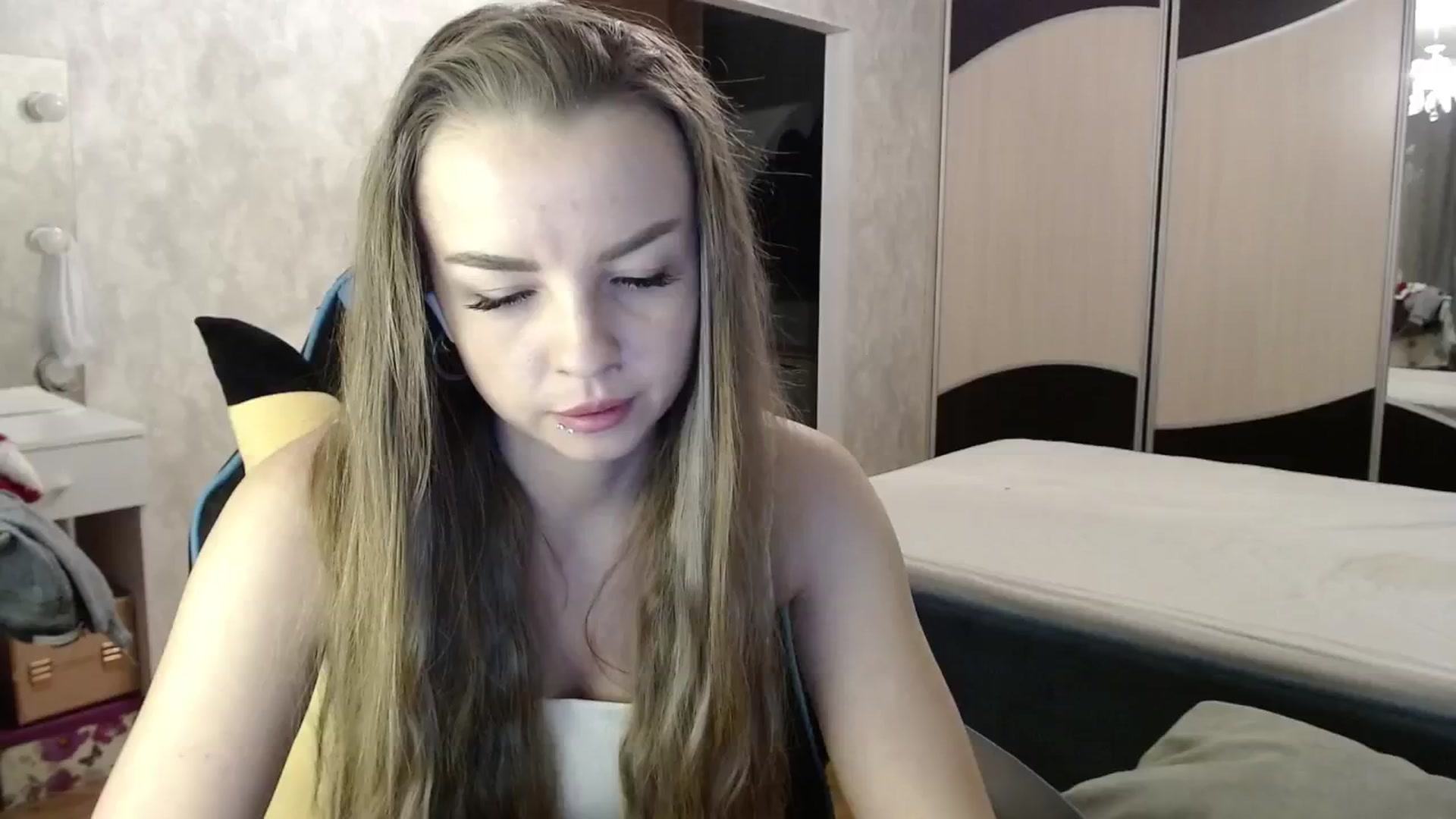 Gallery image thumbnail from Lio_noy's myfreecams stream on, 12/13/2024, 01:11 image 16 of 20