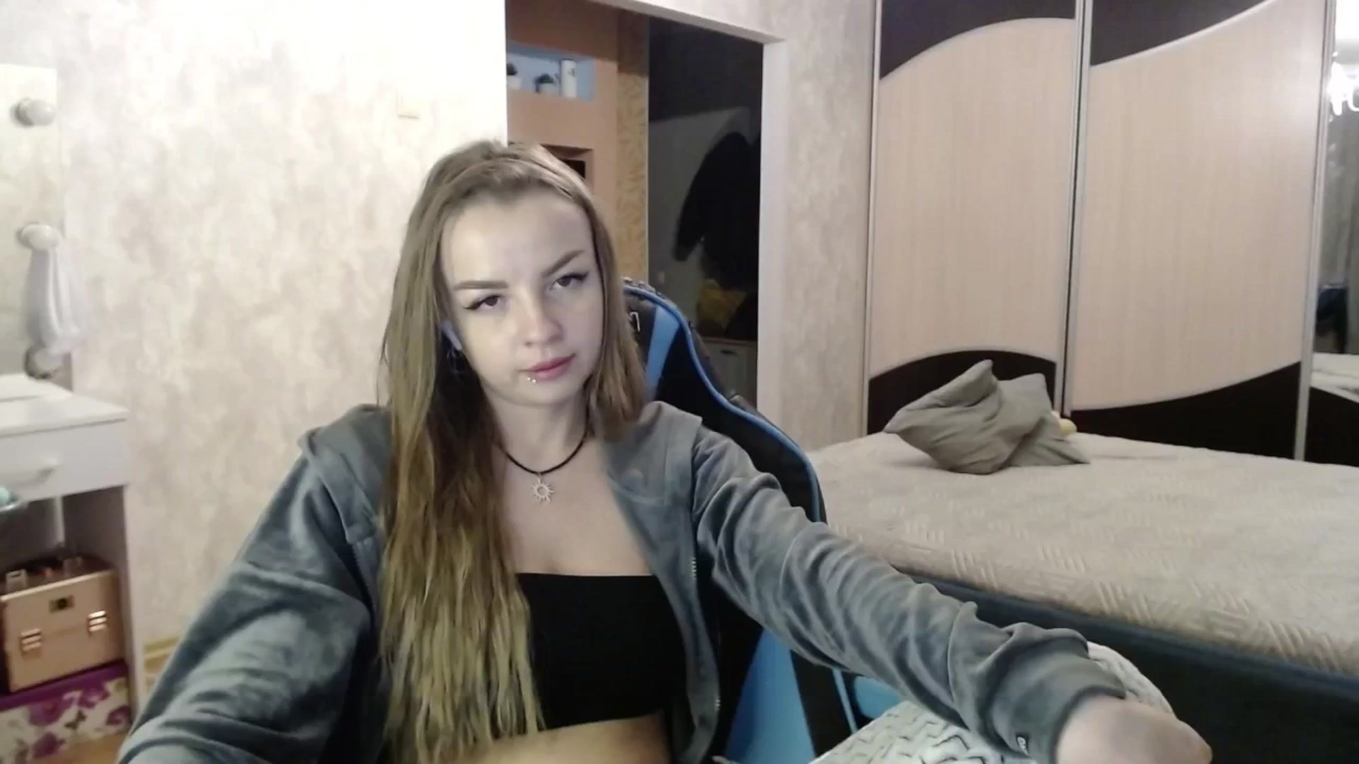 Gallery image thumbnail from Lio_noy's myfreecams stream on, 12/17/2024, 24:03 image 11 of 20