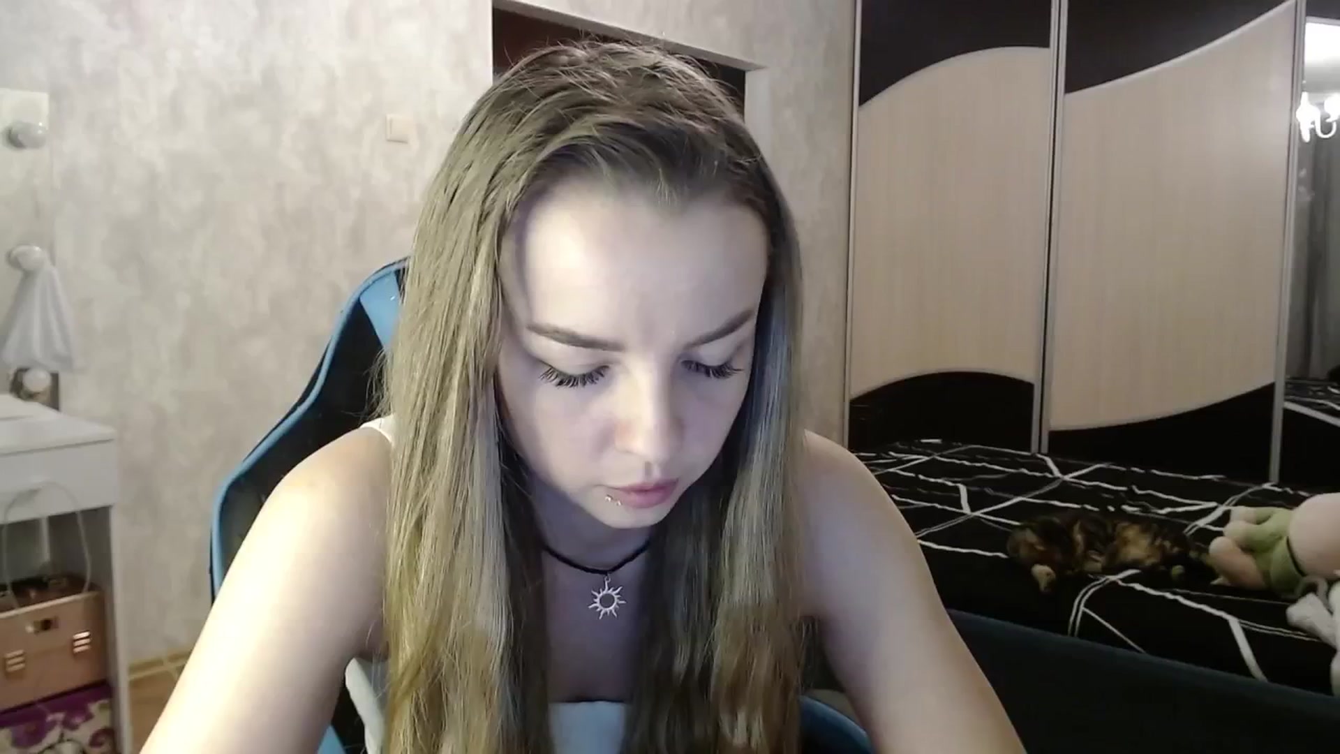 Gallery image thumbnail from Lio_noy's myfreecams stream on, 12/21/2024, 22:29 image 19 of 20