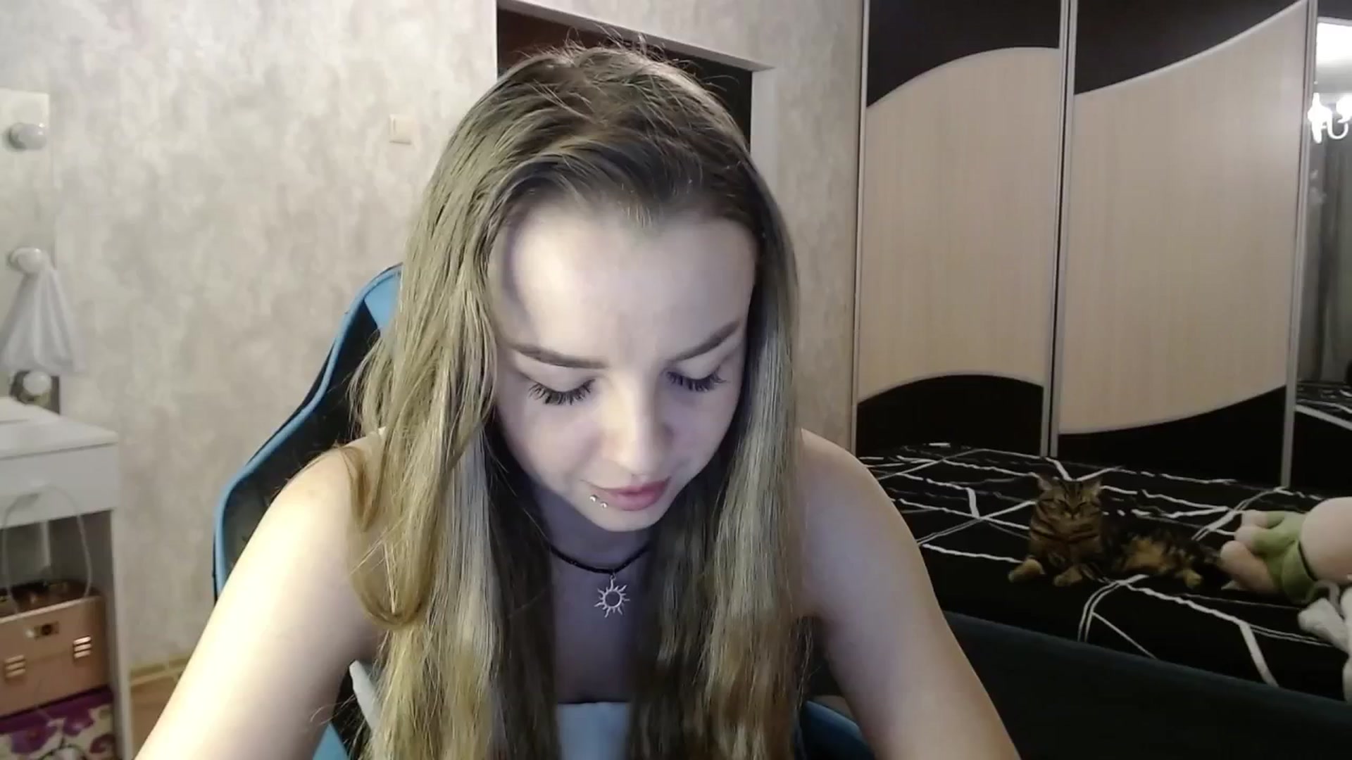 Gallery image thumbnail from Lio_noy's myfreecams stream on, 12/21/2024, 22:29 image 20 of 20