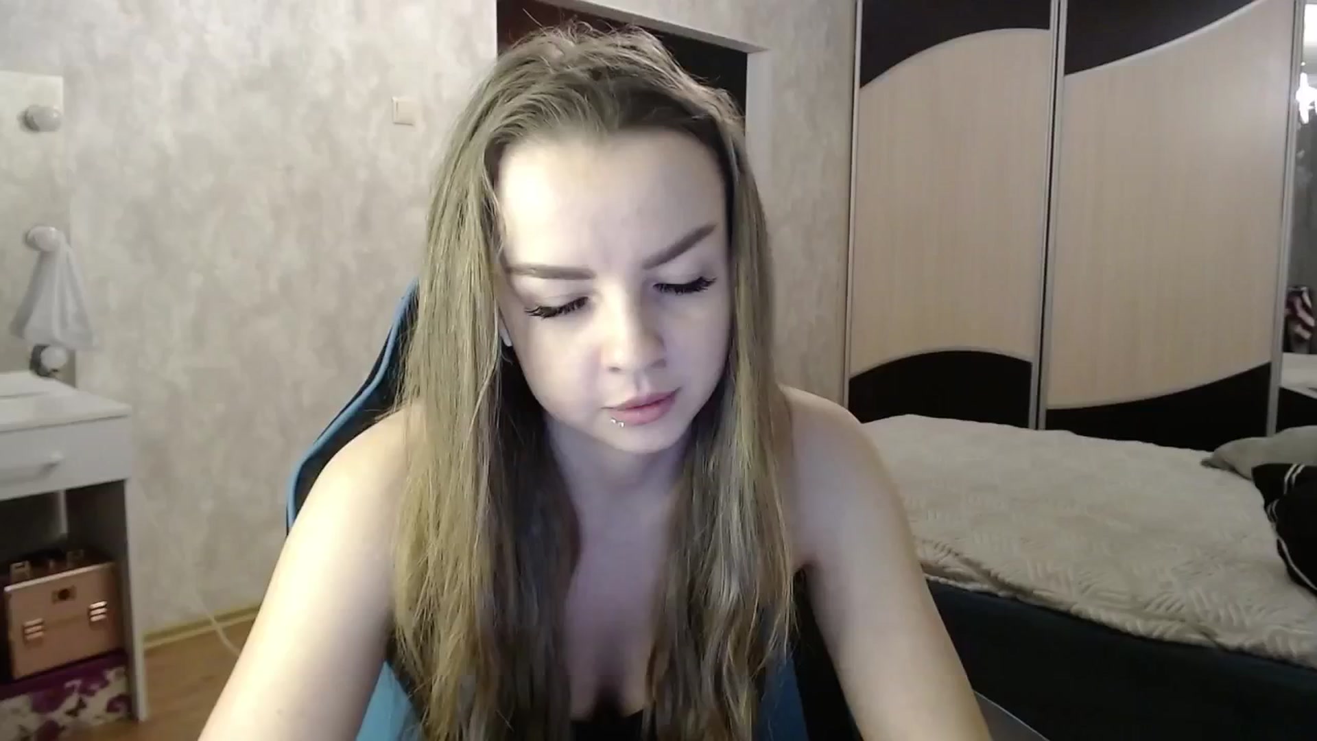Gallery image thumbnail from Lio_noy's myfreecams stream on, 12/26/2024, 24:03 image 17 of 20