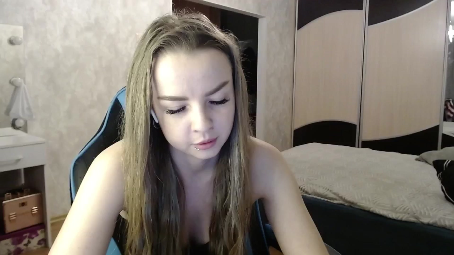 Gallery image thumbnail from Lio_noy's myfreecams stream on, 12/26/2024, 24:03 image 20 of 20