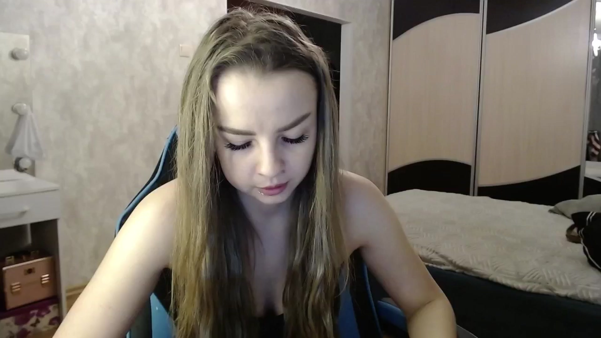 Gallery image thumbnail from Lio_noy's myfreecams stream on, 12/26/2024, 24:03 image 5 of 20