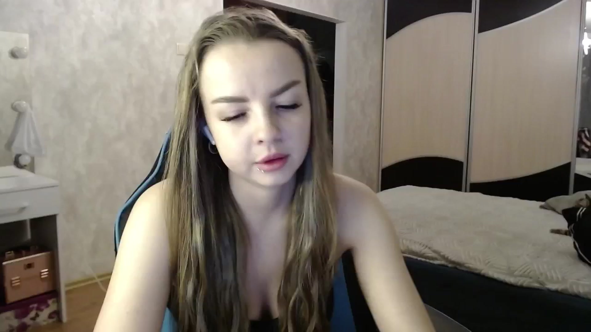 Gallery image thumbnail from Lio_noy's myfreecams stream on, 12/26/2024, 24:03 image 8 of 20