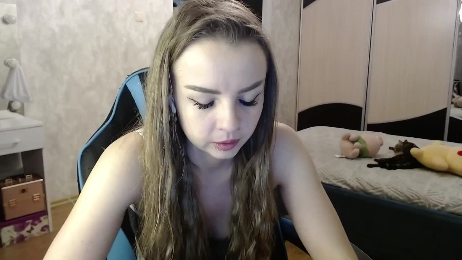 Gallery image thumbnail from Lio_noy's myfreecams stream on, 12/27/2024, 22:36 image 4 of 20