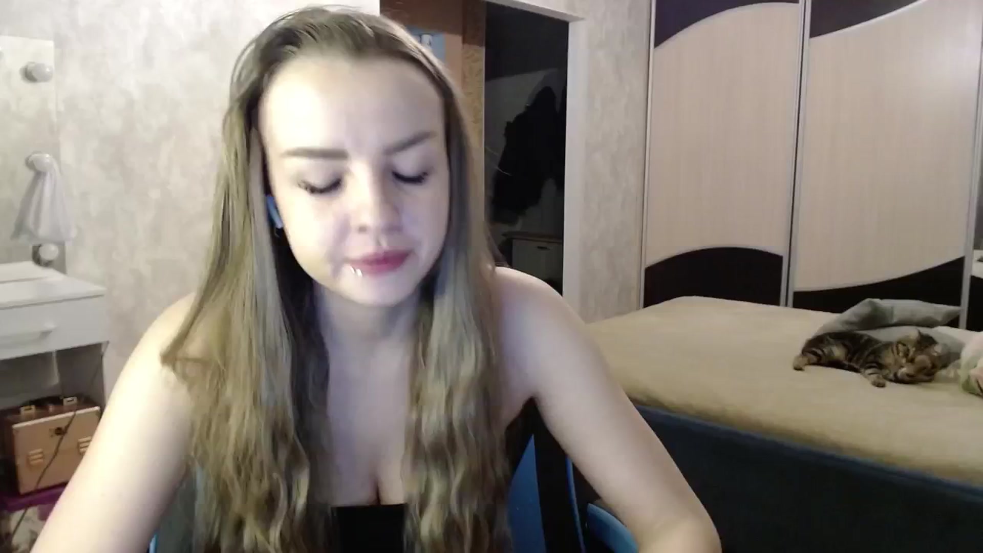 Gallery image thumbnail from Lio_noy's myfreecams stream on, 12/28/2024, 23:49 image 12 of 20