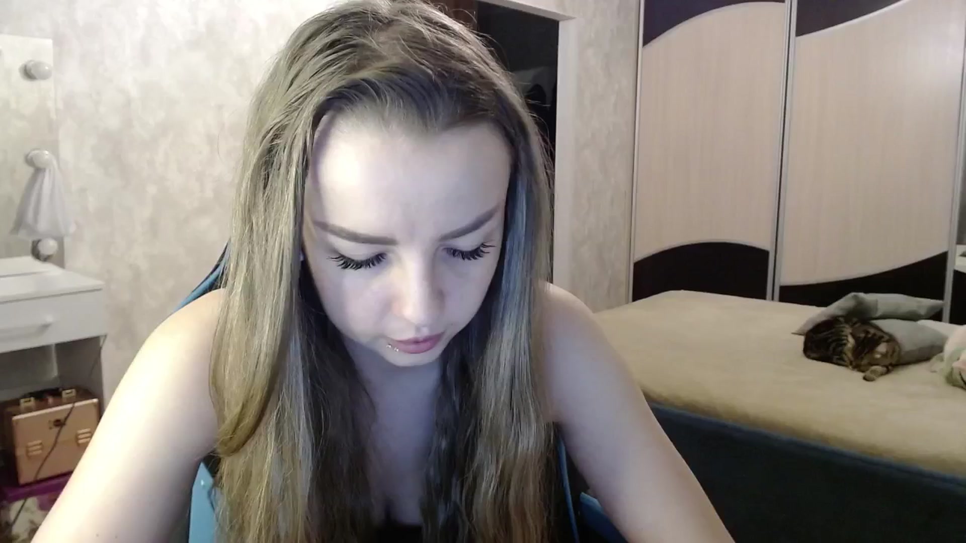 Gallery image thumbnail from Lio_noy's myfreecams stream on, 12/28/2024, 23:49 image 9 of 20