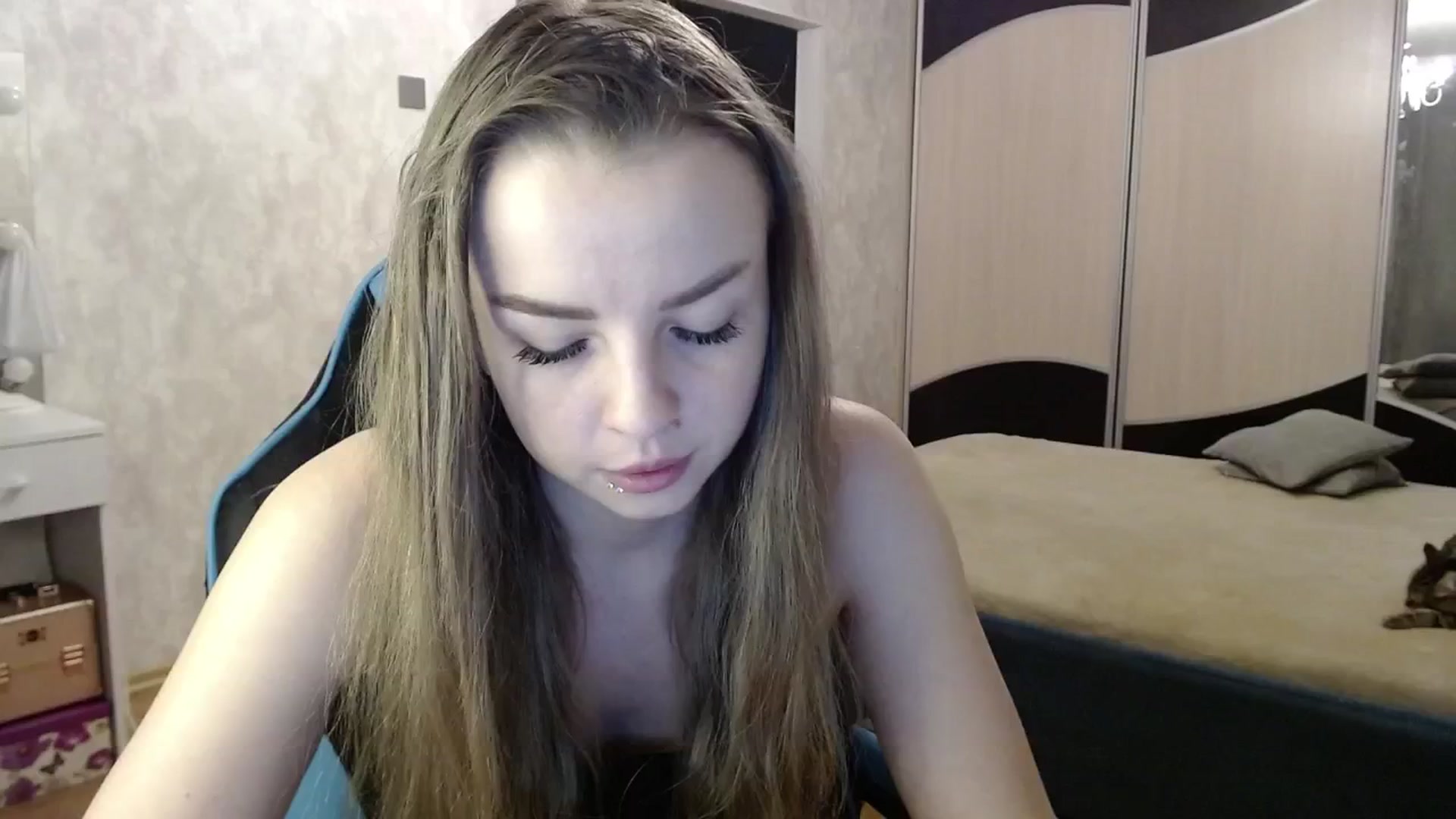 Gallery image thumbnail from Lio_noy's myfreecams stream on, 12/31/2024, 24:03 image 13 of 20