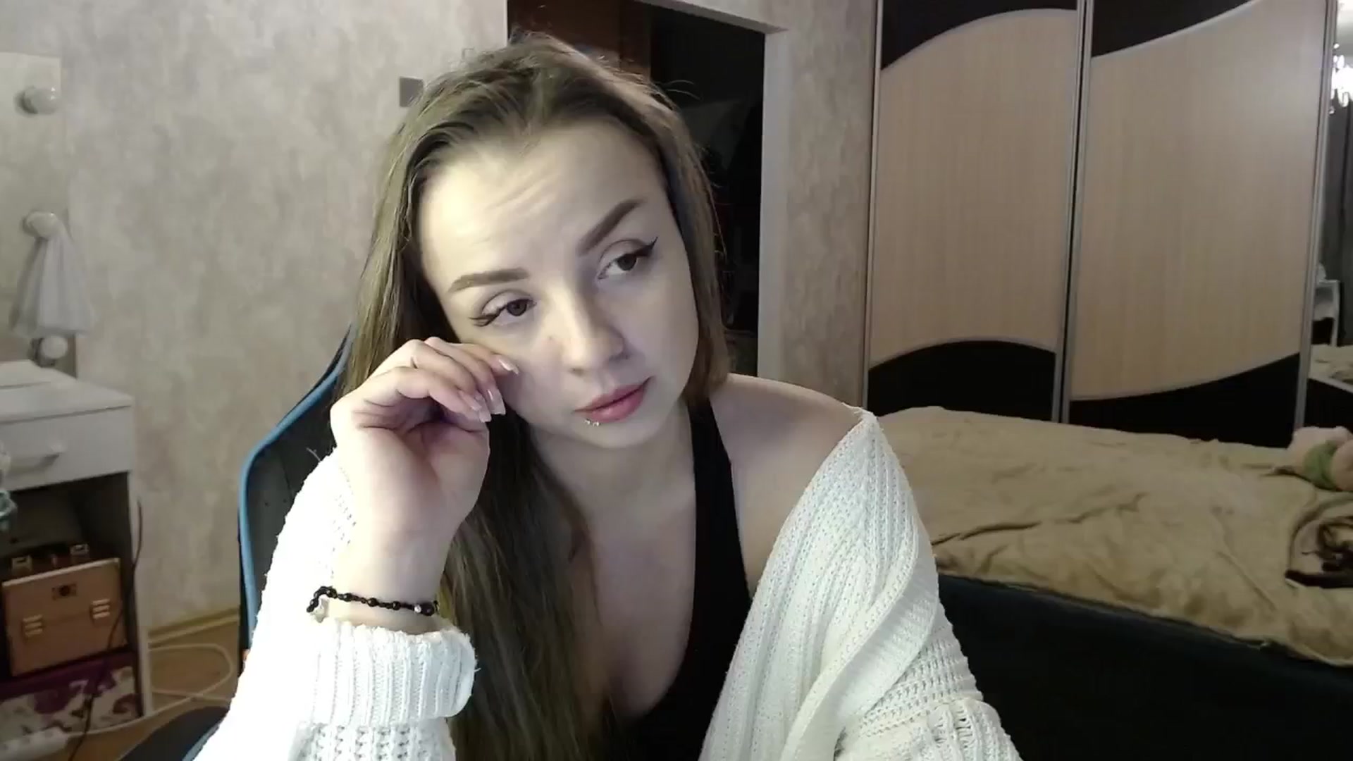 Gallery image thumbnail from Lio_noy's myfreecams stream on, 01/05/2025, 23:11 image 20 of 20