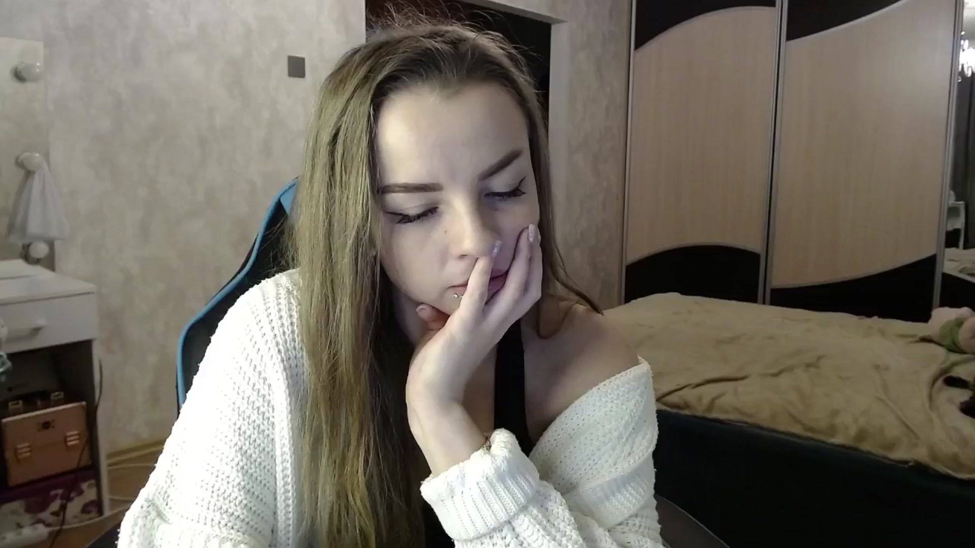 Gallery image thumbnail from Lio_noy's myfreecams stream on, 01/05/2025, 23:11 image 19 of 20