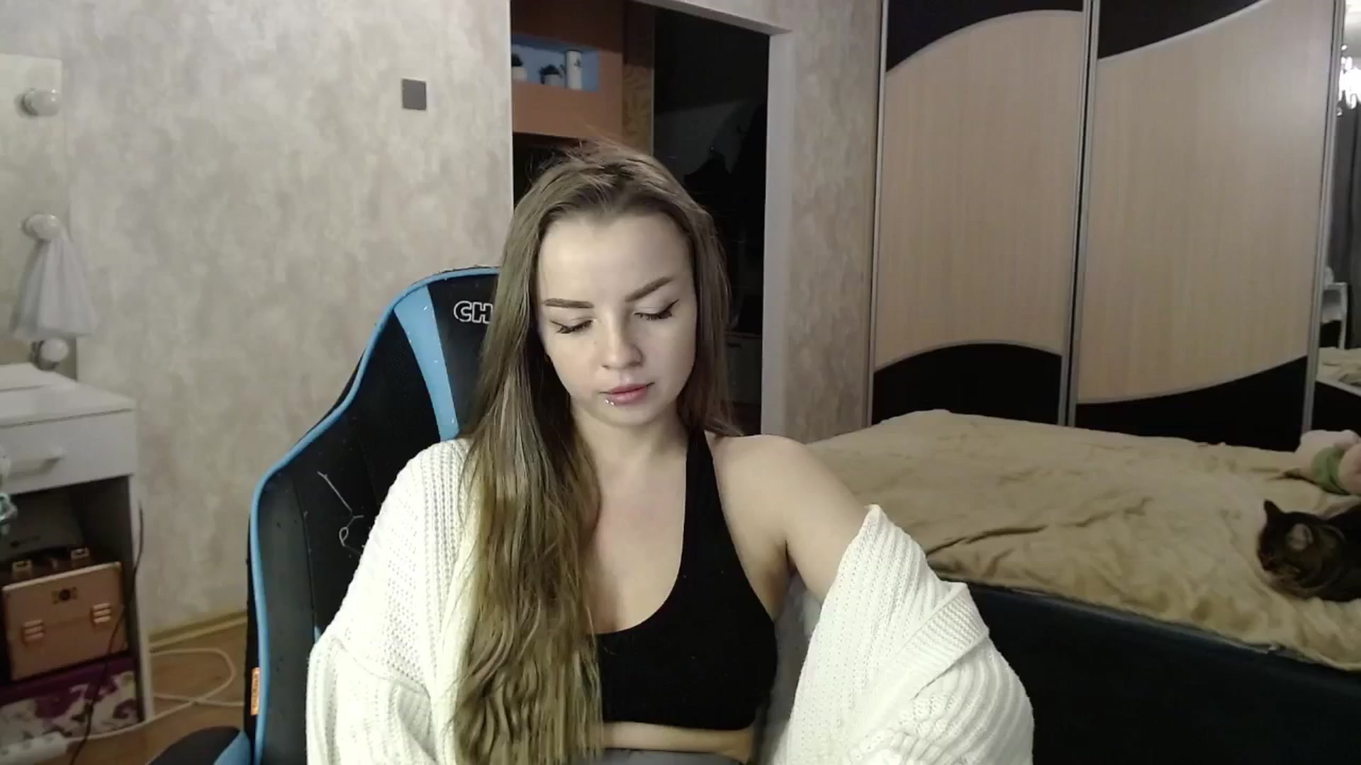 Gallery image thumbnail from Lio_noy's myfreecams stream on, 01/05/2025, 23:11 image 7 of 20