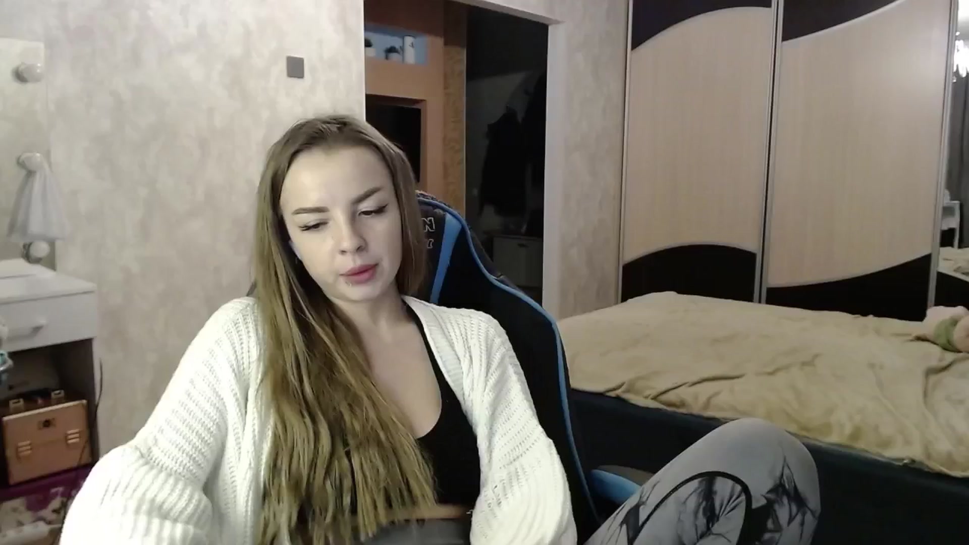 Gallery image thumbnail from Lio_noy's myfreecams stream on, 01/06/2025, 01:25 image 9 of 20