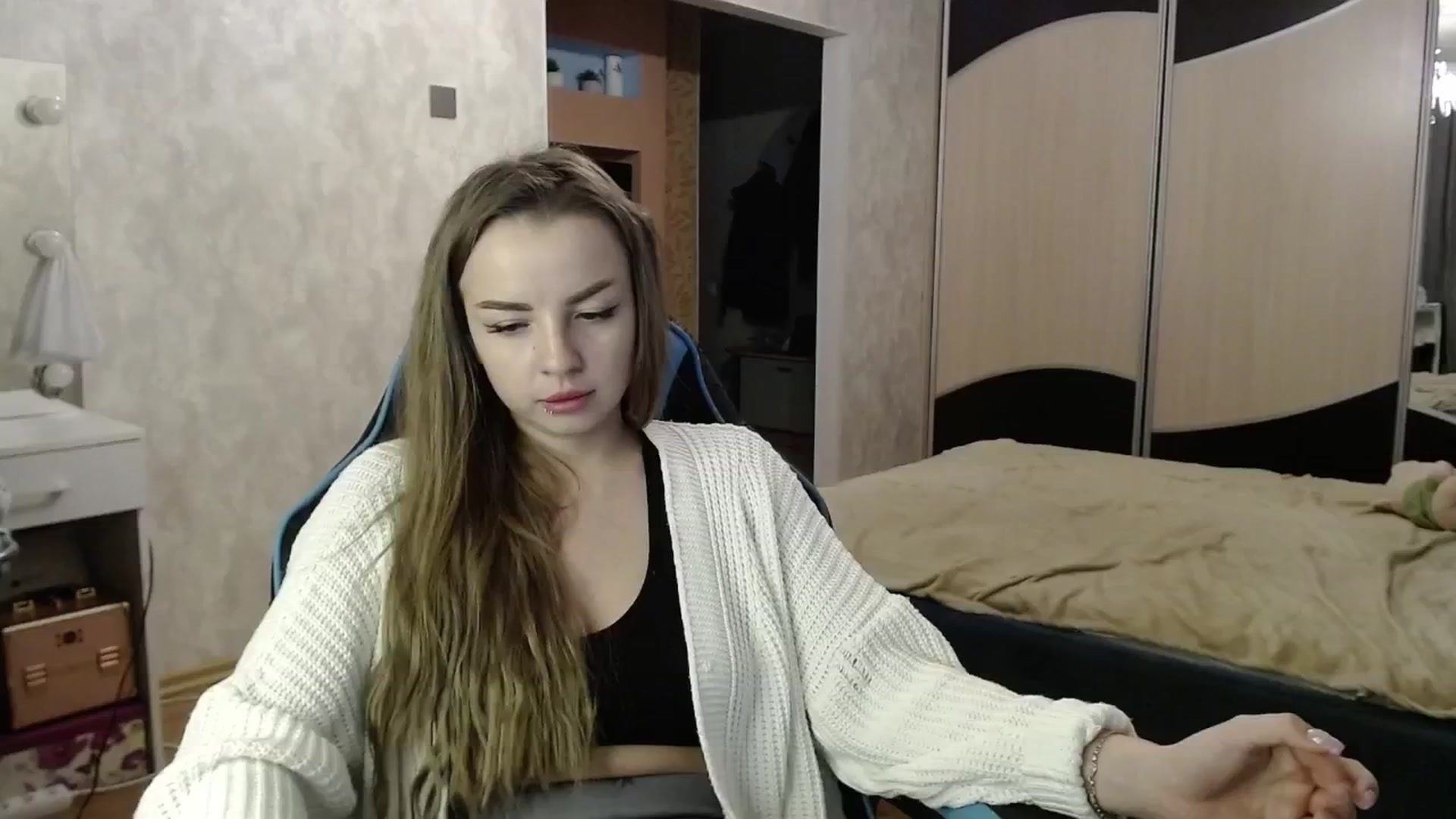 Gallery image thumbnail from Lio_noy's myfreecams stream on, 01/06/2025, 01:25 image 15 of 20