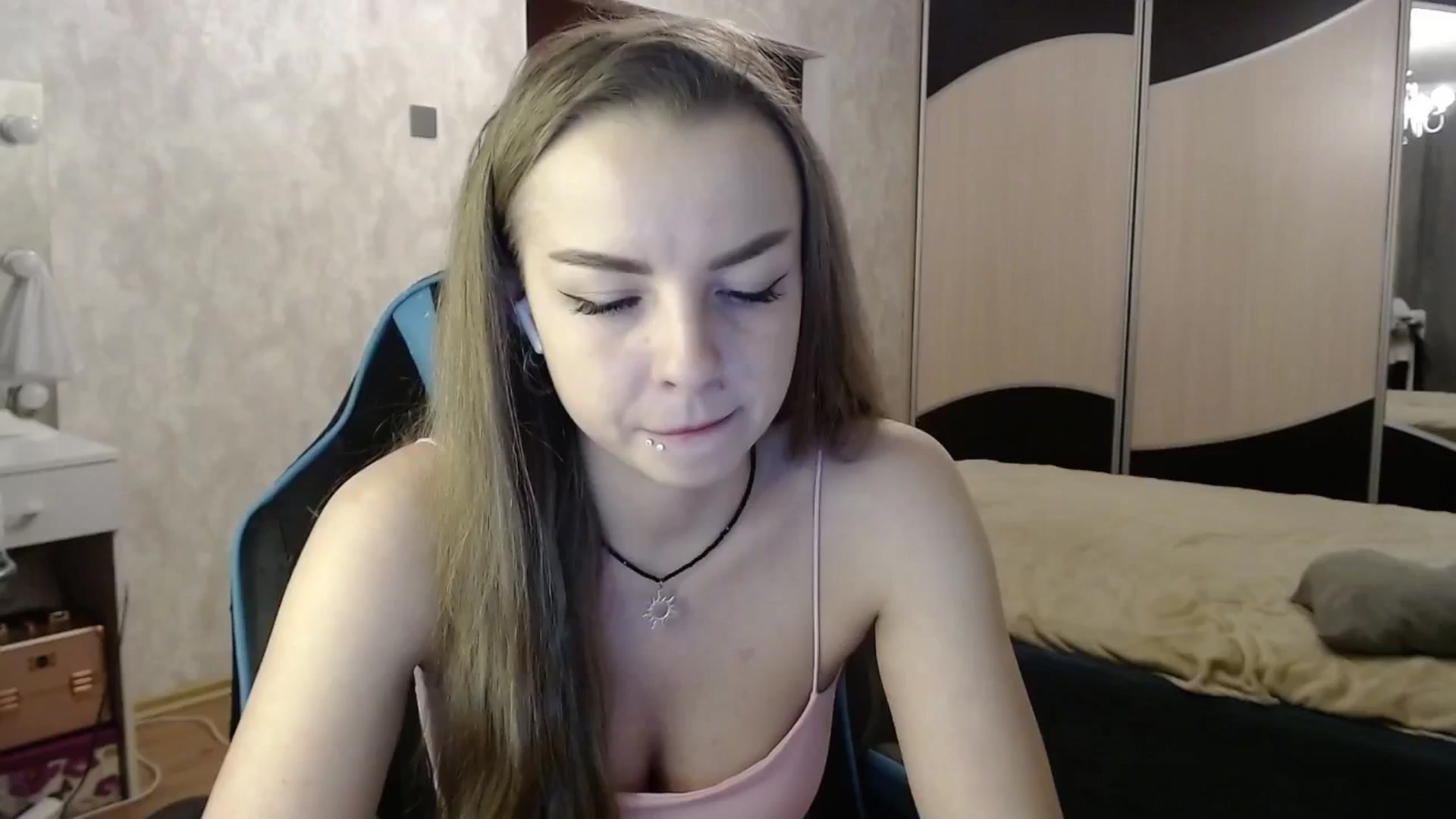 Gallery image thumbnail from Lio_noy's myfreecams stream on, 01/06/2025, 22:09 image 13 of 20