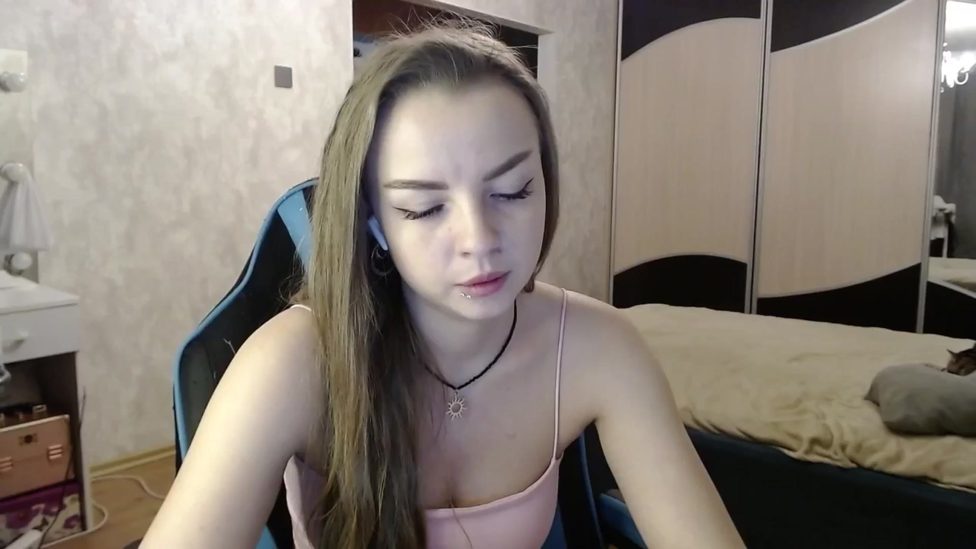 Gallery image thumbnail from Lio_noy's myfreecams stream on, 01/06/2025, 22:49 image 17 of 20