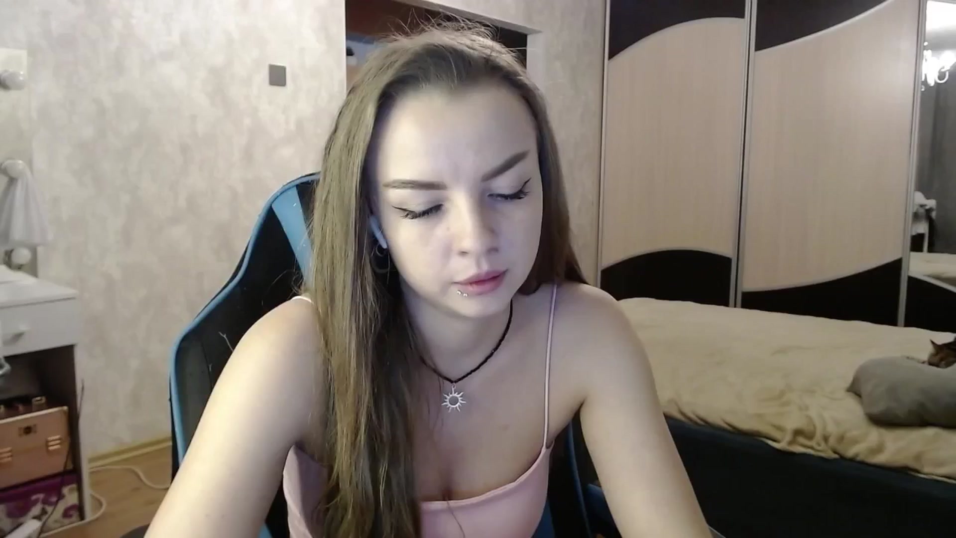 Gallery image thumbnail from Lio_noy's myfreecams stream on, 01/06/2025, 22:49 image 8 of 20