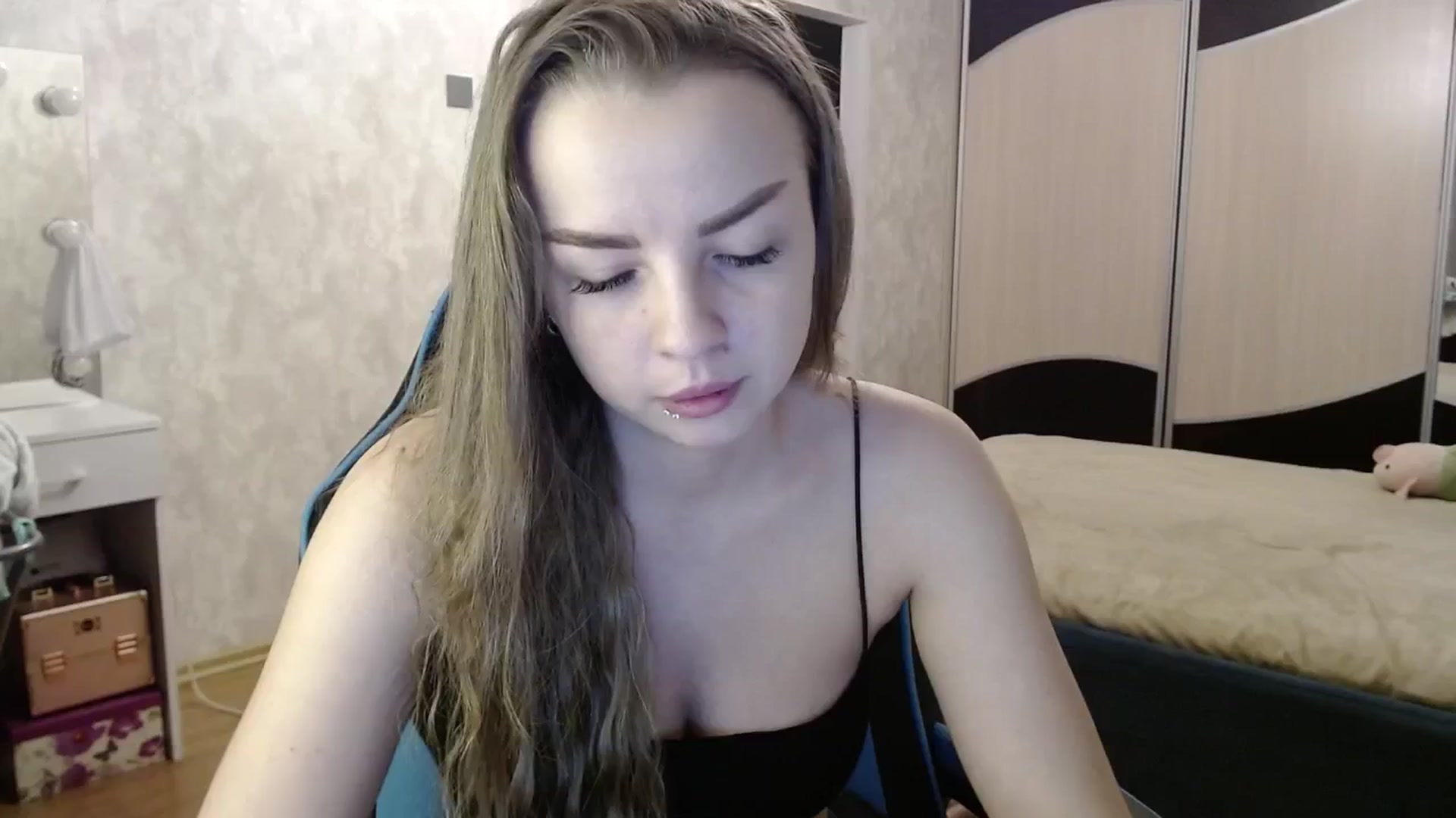 Gallery image thumbnail from Lio_noy's myfreecams stream on, 01/08/2025, 24:03 image 3 of 20