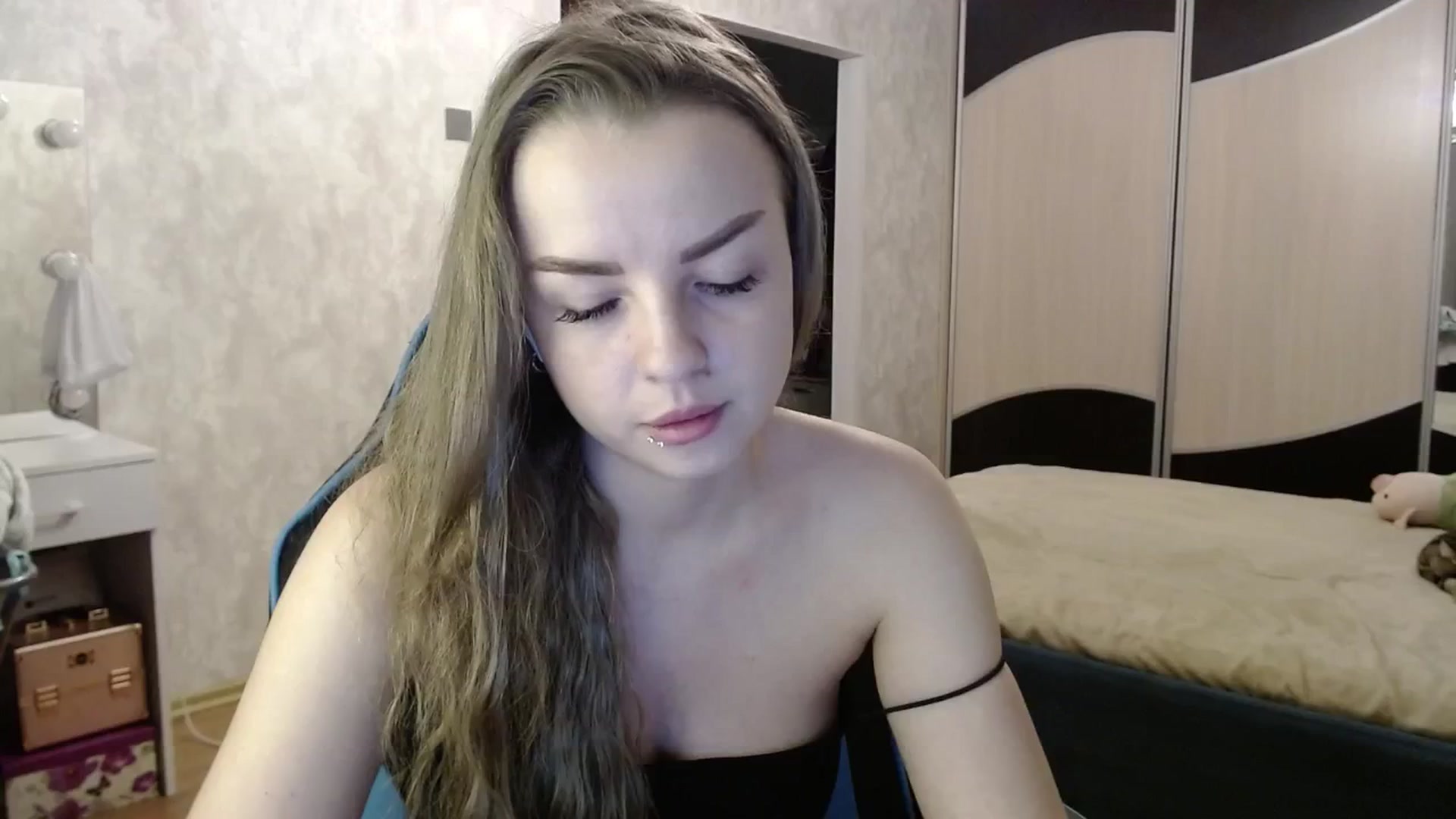 Gallery image thumbnail from Lio_noy's myfreecams stream on, 01/08/2025, 24:03 image 20 of 20