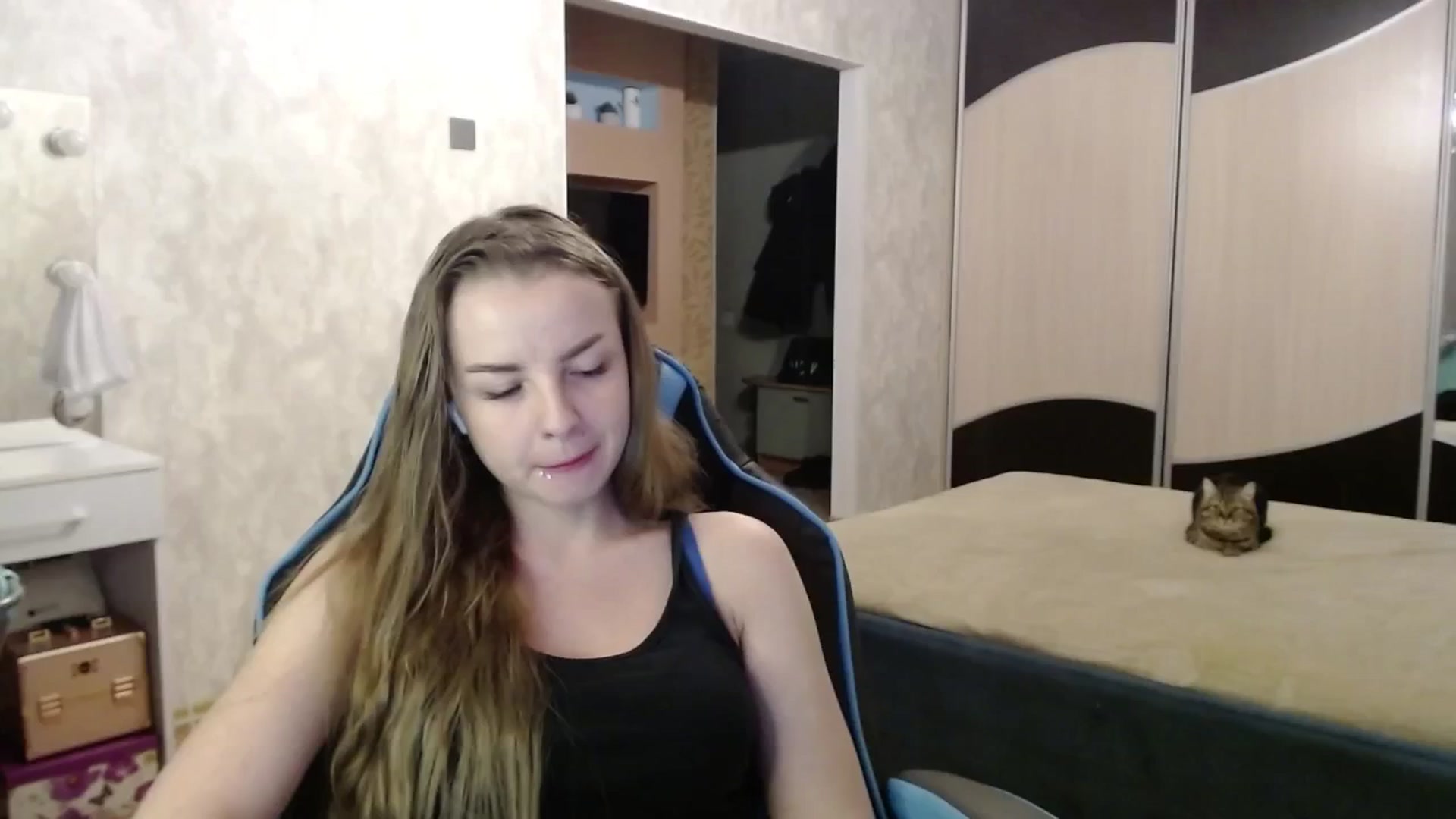 Gallery image thumbnail from Lio_noy's myfreecams stream on, 01/09/2025, 22:11 image 17 of 20