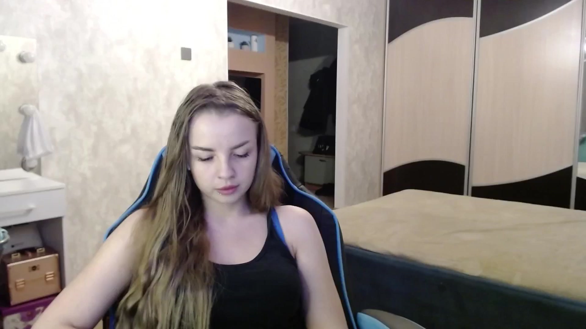 Gallery image thumbnail from Lio_noy's myfreecams stream on, 01/09/2025, 22:11 image 13 of 20