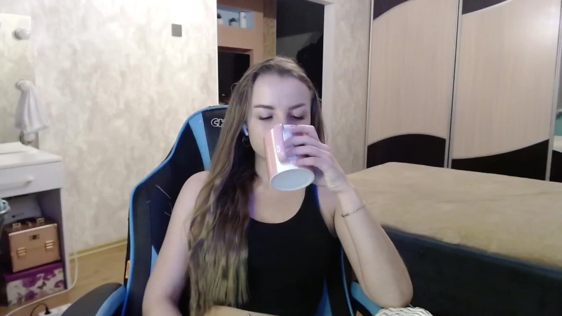 Gallery image thumbnail from Lio_noy's myfreecams stream on, 01/10/2025, 01:27 image 5 of 20