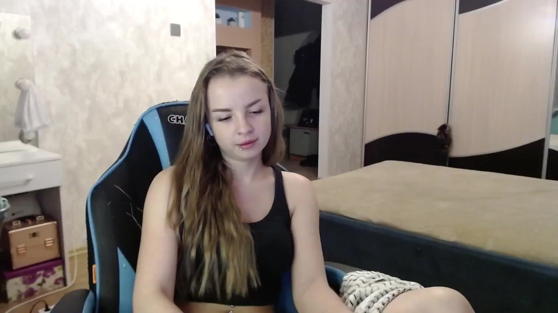 Gallery image thumbnail from Lio_noy's myfreecams stream on, 01/10/2025, 01:27 image 10 of 20