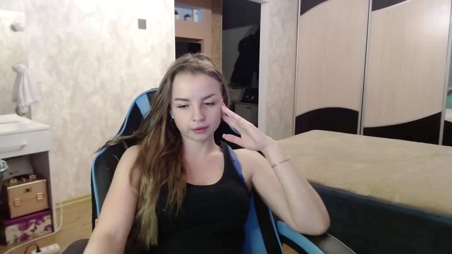 Gallery image thumbnail from Lio_noy's myfreecams stream on, 01/10/2025, 01:27 image 20 of 20