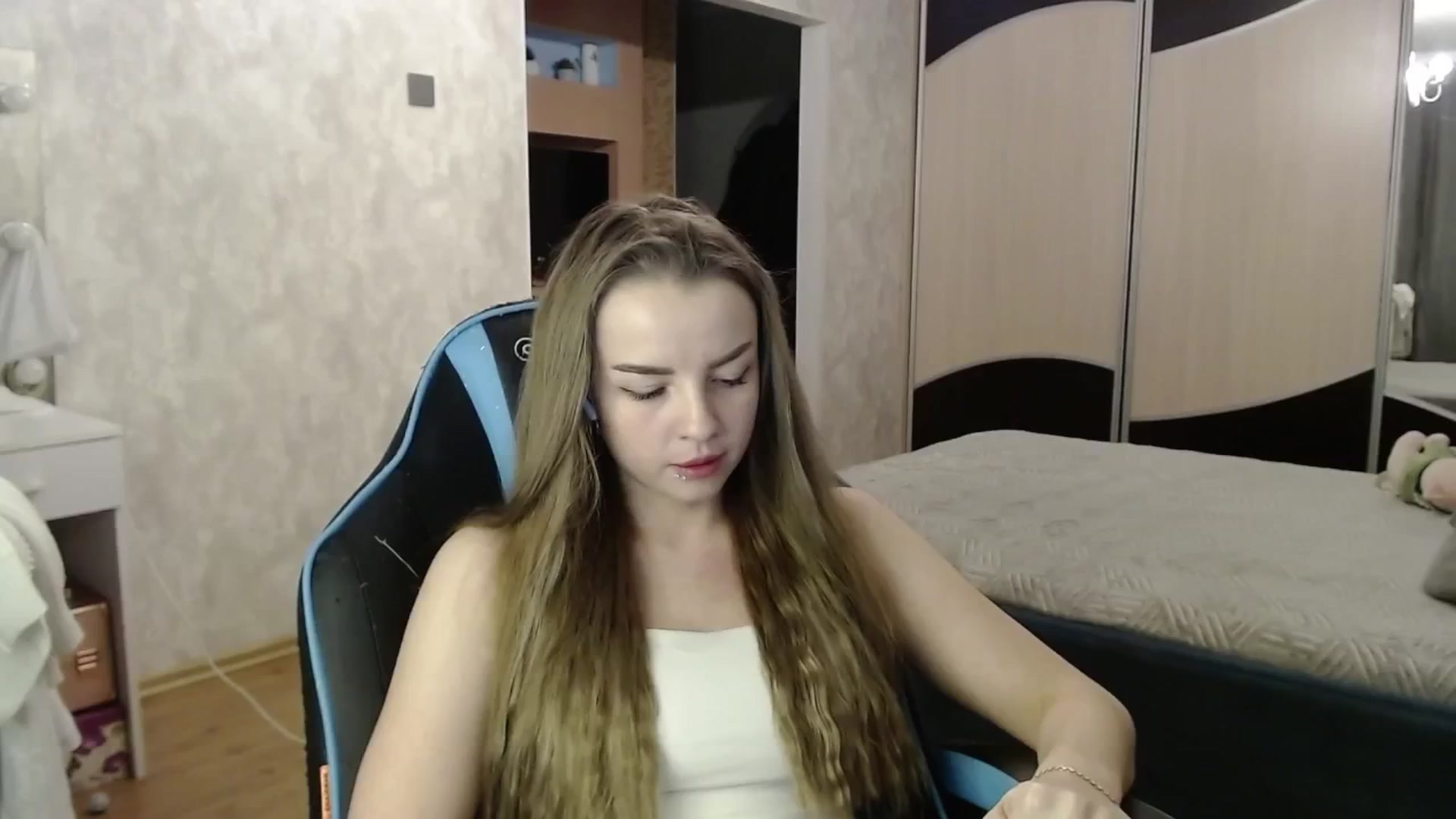 Gallery image thumbnail from Lio_noy's myfreecams stream on, 01/16/2025, 01:34 image 10 of 20