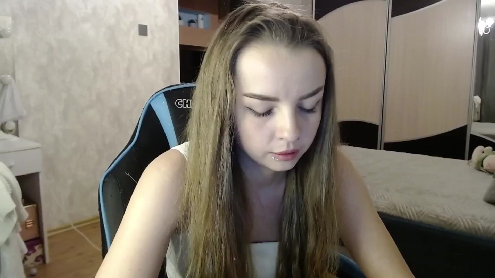 Gallery image thumbnail from Lio_noy's myfreecams stream on, 01/16/2025, 01:34 image 16 of 20