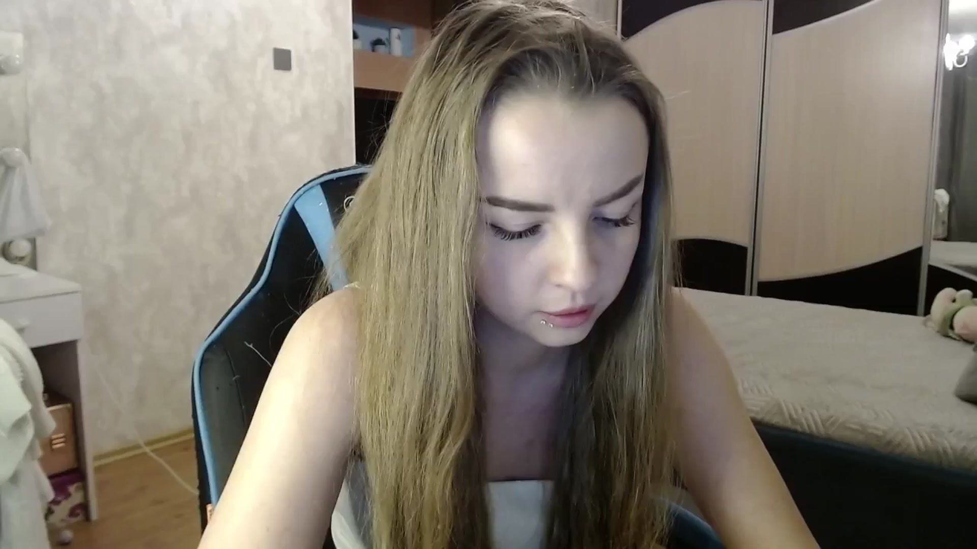 Gallery image thumbnail from Lio_noy's myfreecams stream on, 01/16/2025, 01:34 image 13 of 20