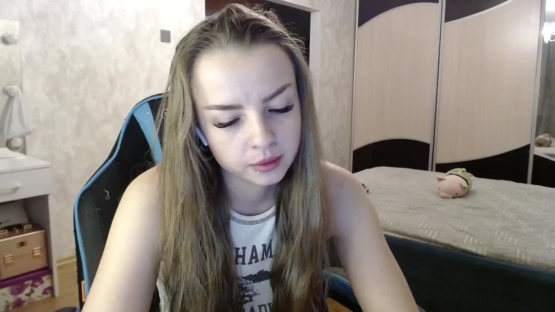 Gallery image thumbnail from Lio_noy's myfreecams stream on, 01/18/2025, 23:56 image 14 of 20