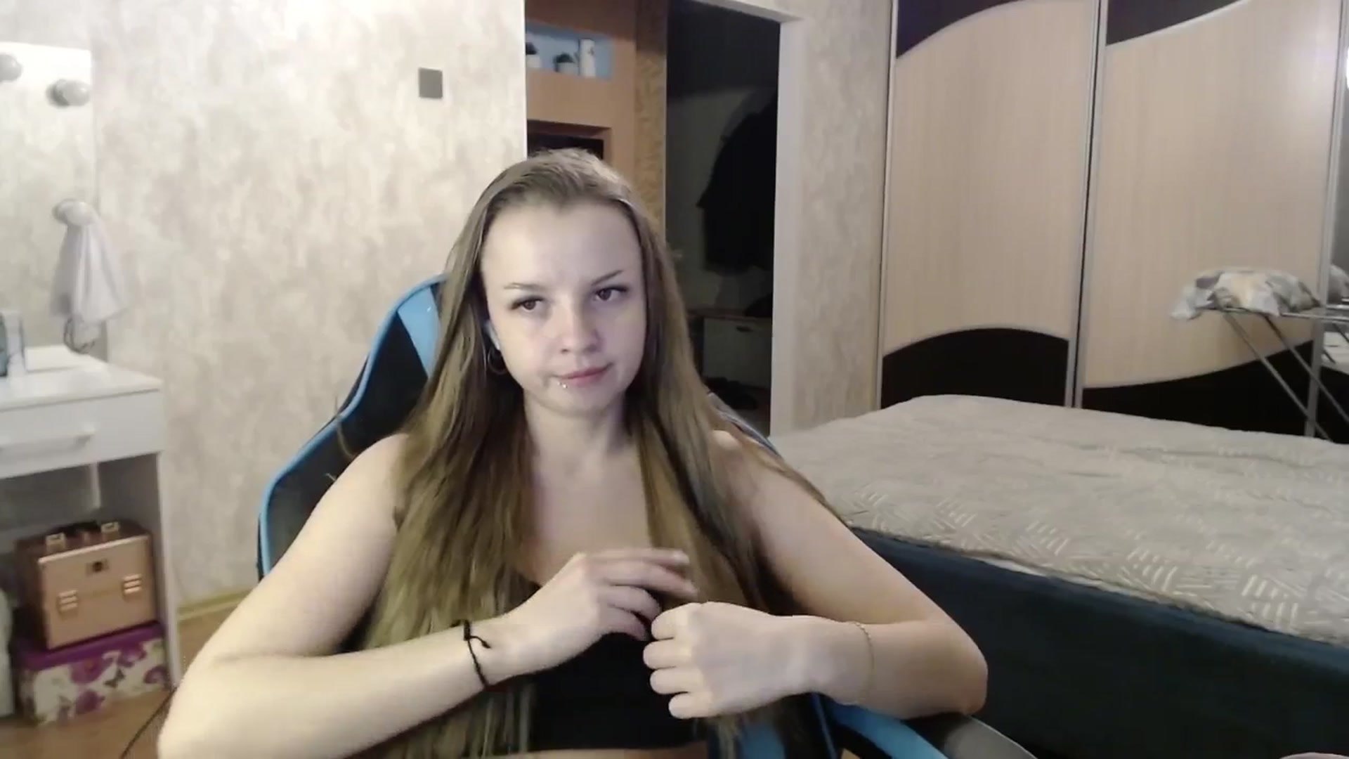 Gallery image thumbnail from Lio_noy's myfreecams stream on, 02/02/2025, 23:33 image 14 of 20