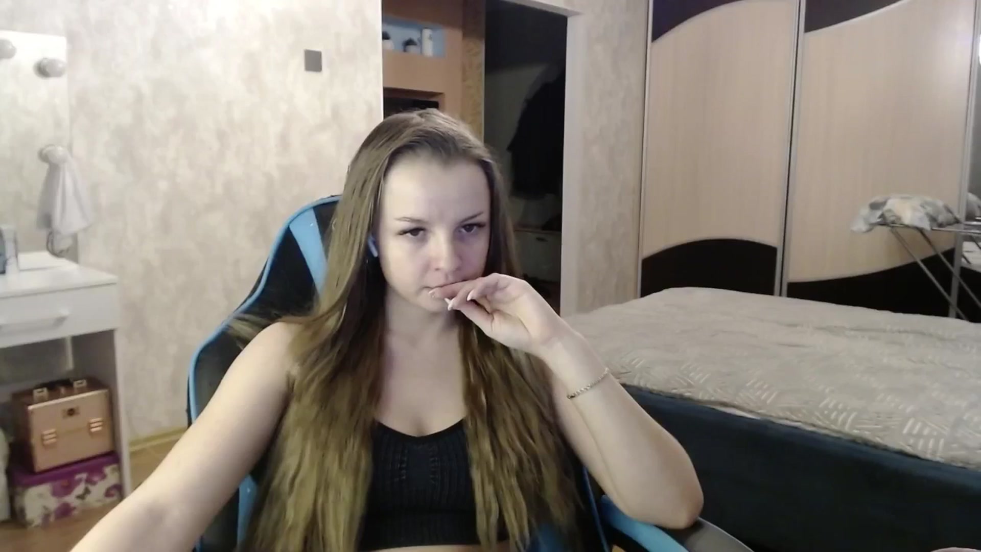 Gallery image thumbnail from Lio_noy's myfreecams stream on, 02/02/2025, 23:33 image 15 of 20