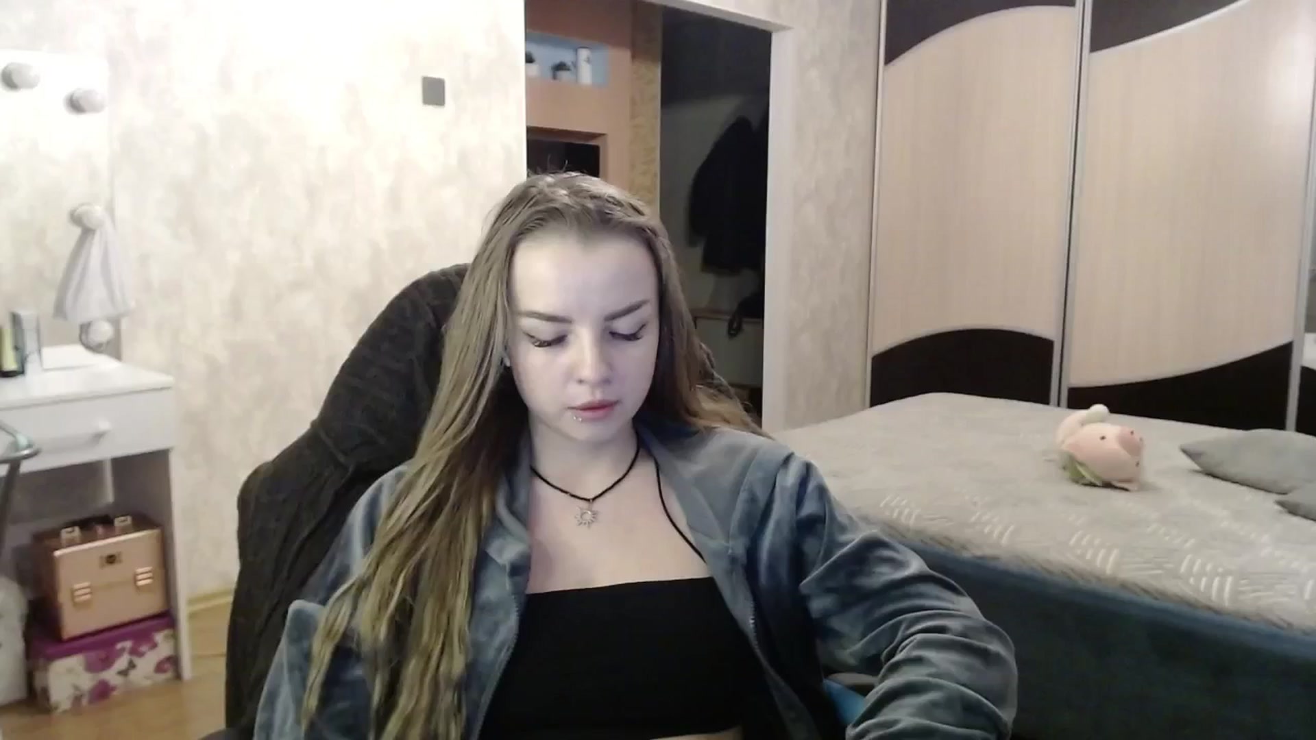 Gallery image thumbnail from Lio_noy's myfreecams stream on, 02/04/2025, 23:57 image 9 of 20