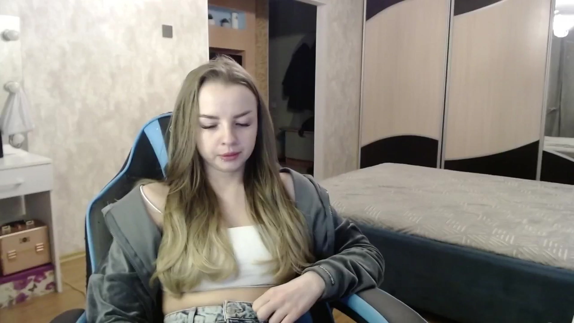 Gallery image thumbnail from Lio_noy's myfreecams stream on, 02/05/2025, 23:36 image 17 of 20