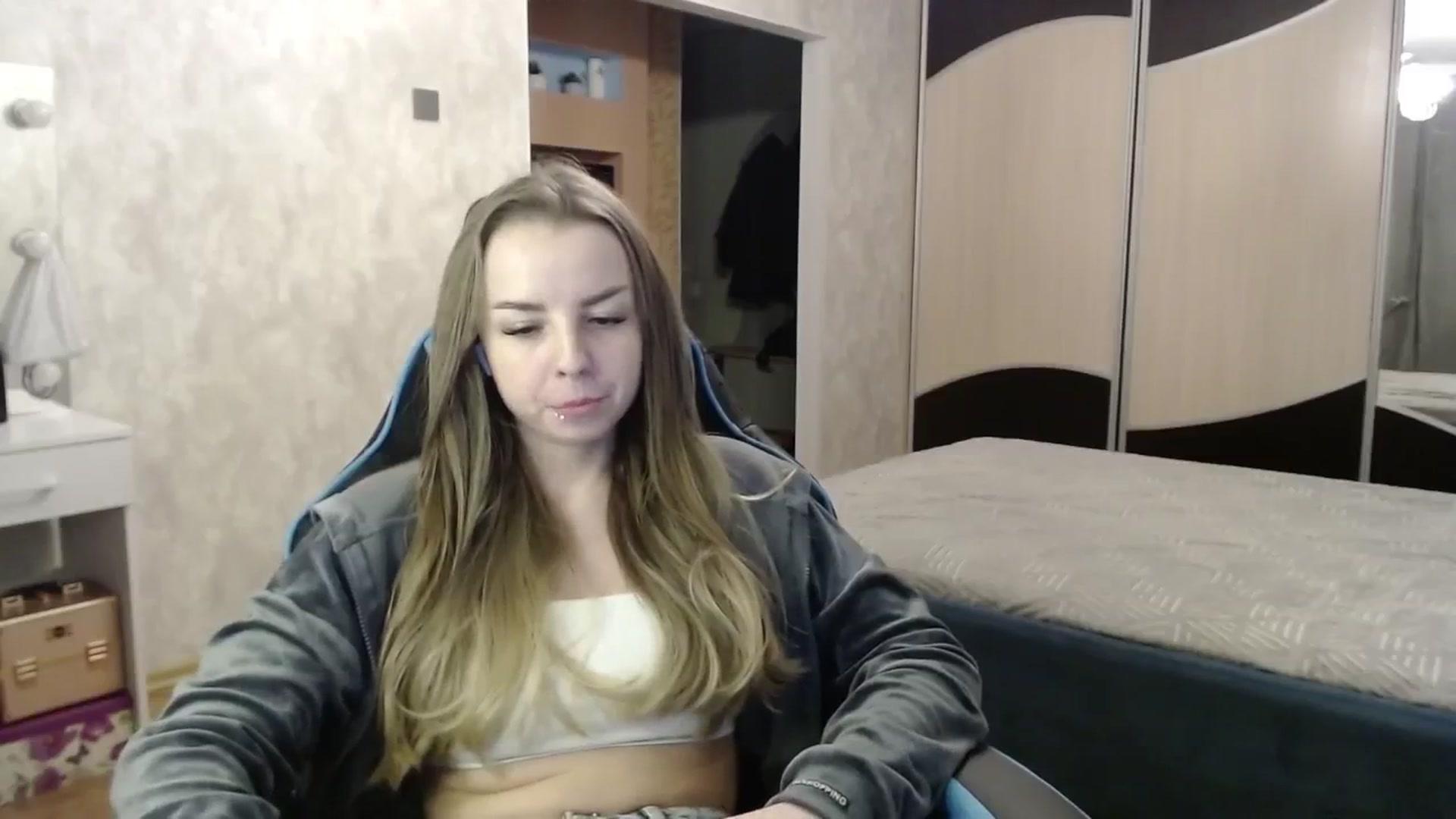 Gallery image thumbnail from Lio_noy's myfreecams stream on, 02/06/2025, 01:01 image 7 of 20