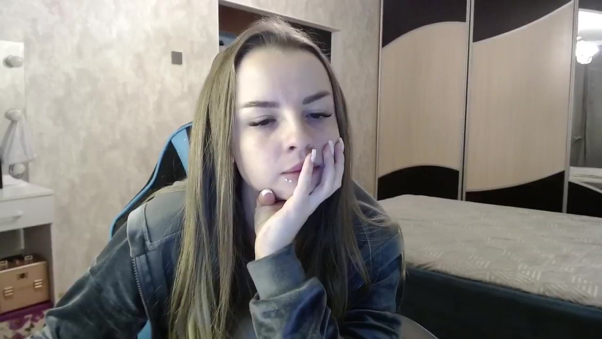 Gallery image thumbnail from Lio_noy's myfreecams stream on, 02/06/2025, 01:01 image 5 of 20