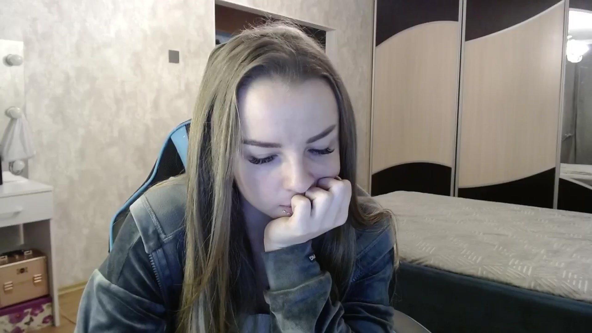 Gallery image thumbnail from Lio_noy's myfreecams stream on, 02/06/2025, 01:01 image 3 of 20