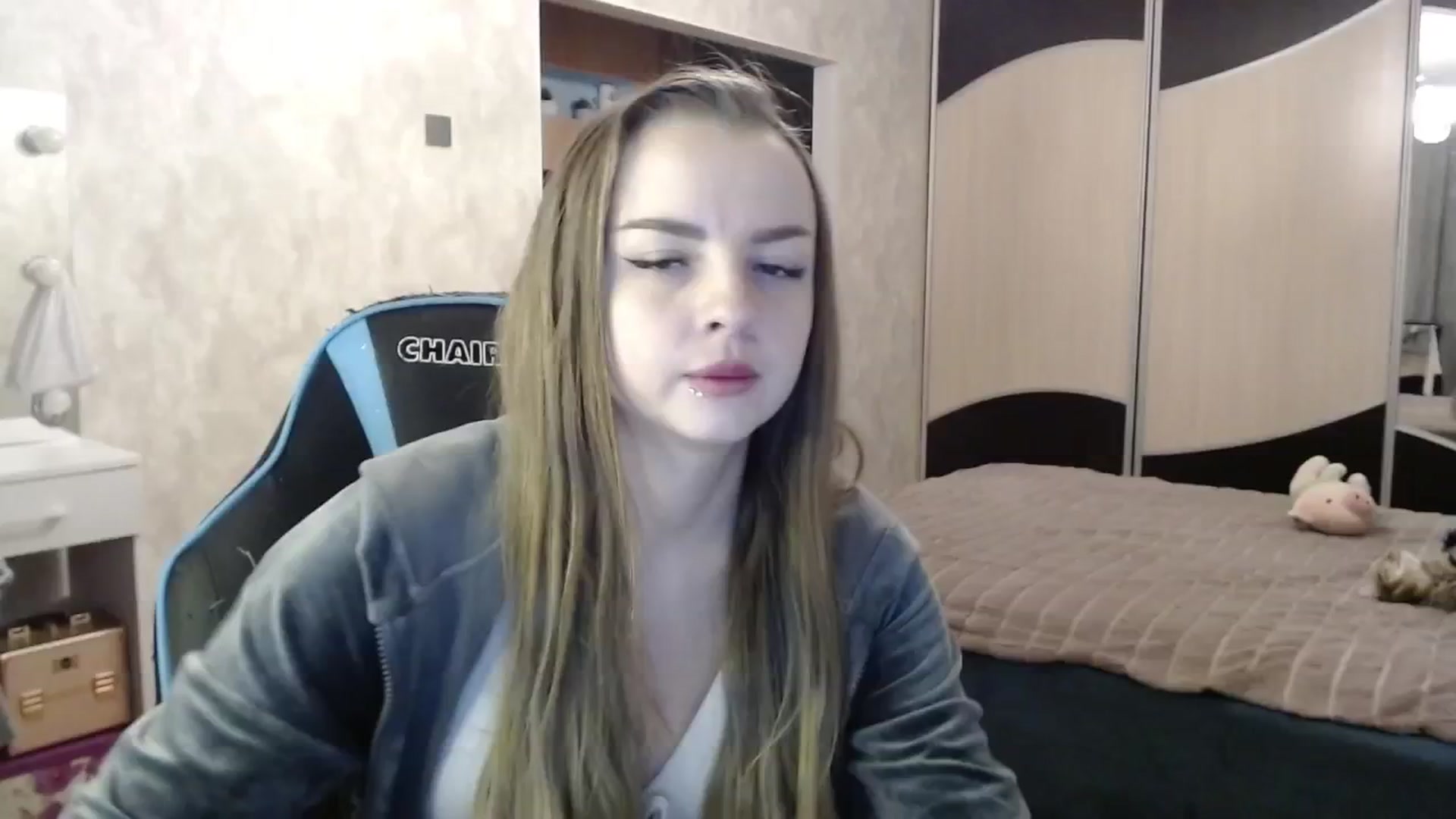 Gallery image thumbnail from Lio_noy's myfreecams stream on, 02/11/2025, 24:02 image 18 of 20